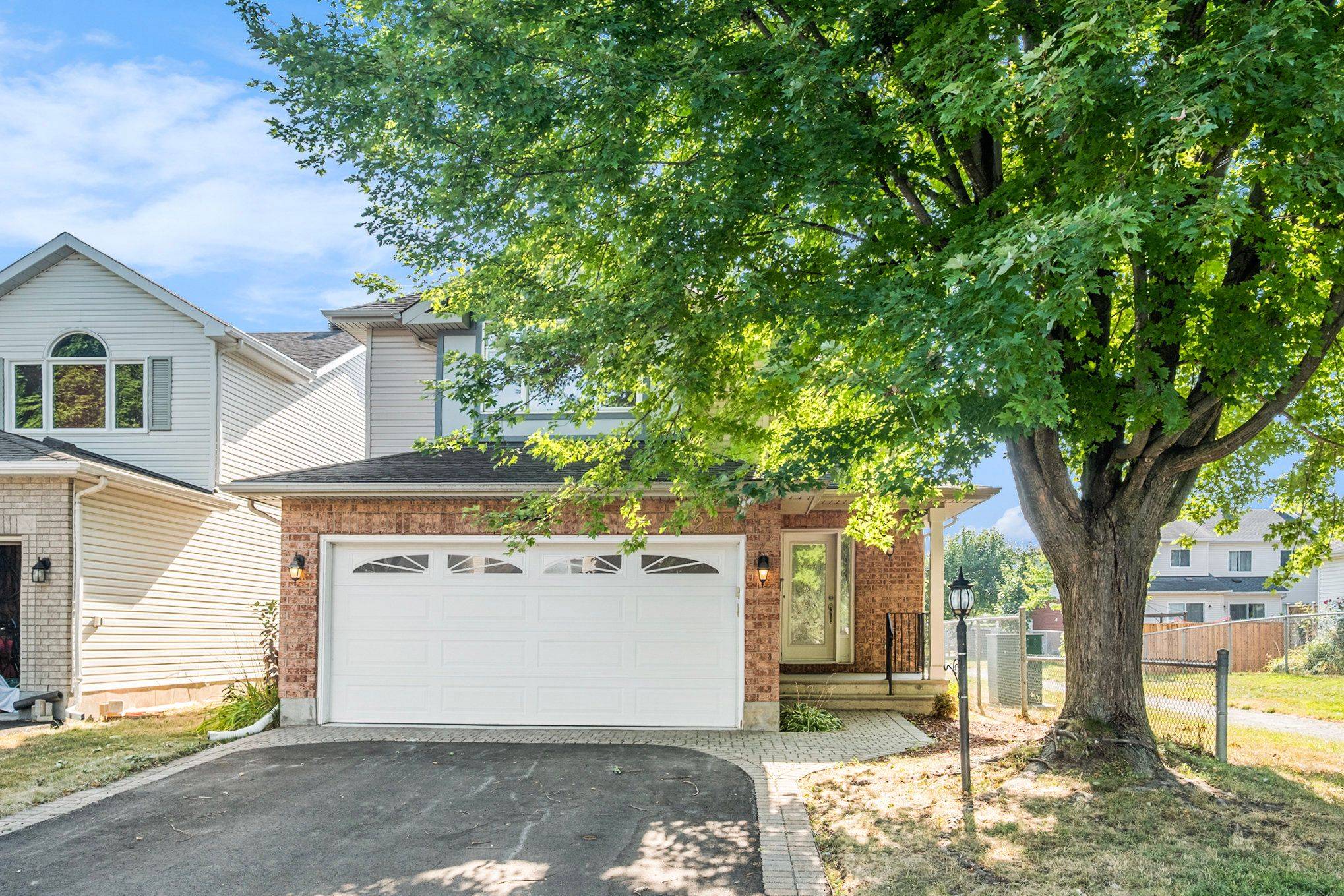 Barrhaven, ON K2G 6A9,239 Markland CRES
