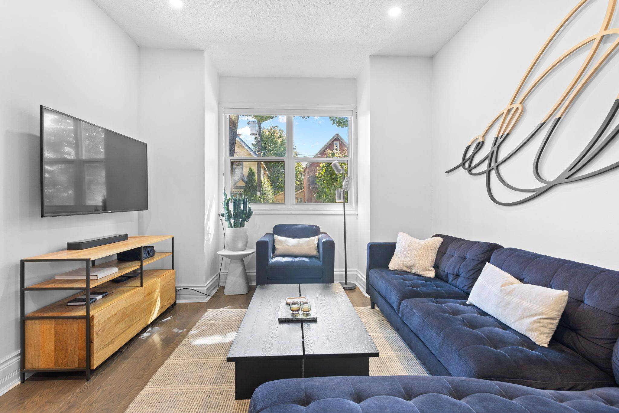 Glebe - Ottawa East And Area, ON K1S 1X1,185 Pretoria AVE