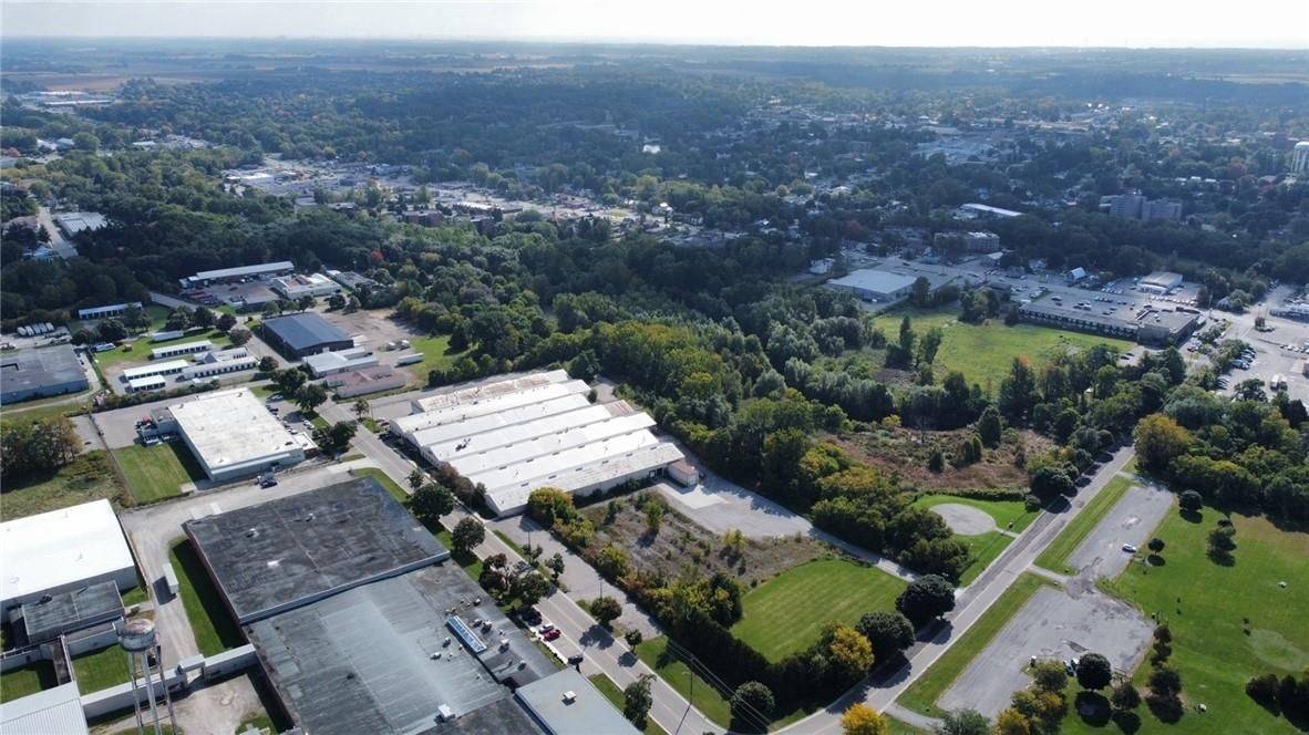 Norfolk, ON N4K 4L7,390 Second AVE W