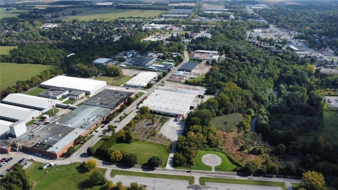 Norfolk, ON N4K 4L7,390 Second AVE W