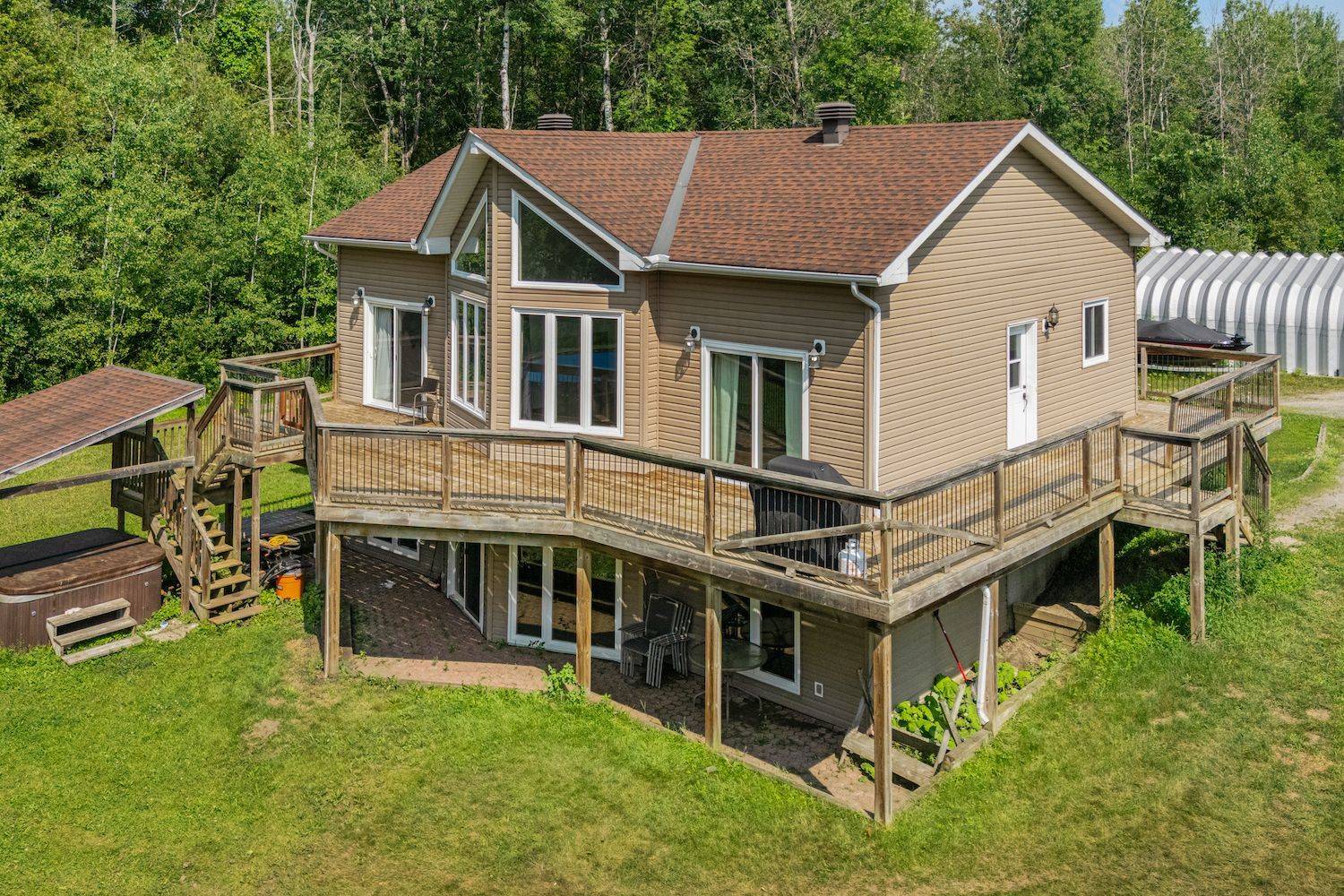 North Grenville, ON K0G 1T0,323 County Road 18 RD