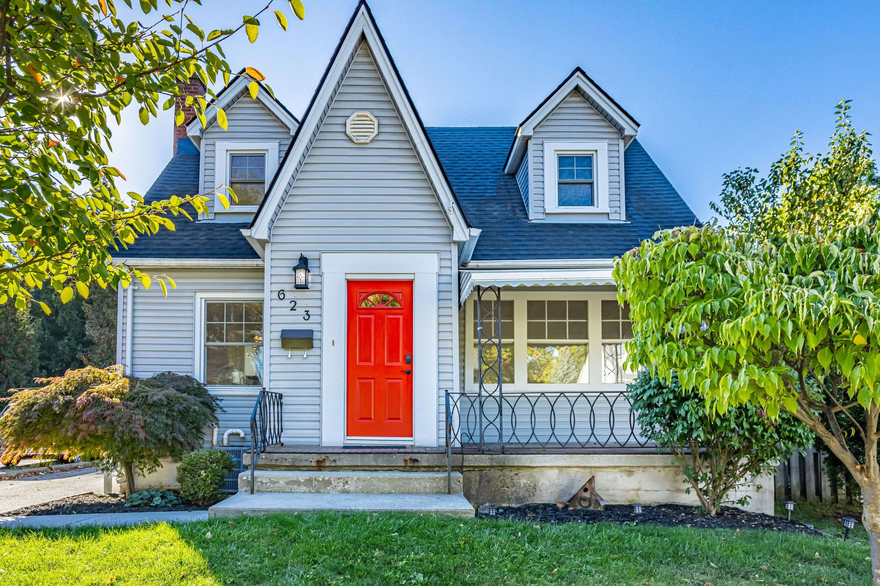 London East, ON N5Y 3R8,623 Wallace ST