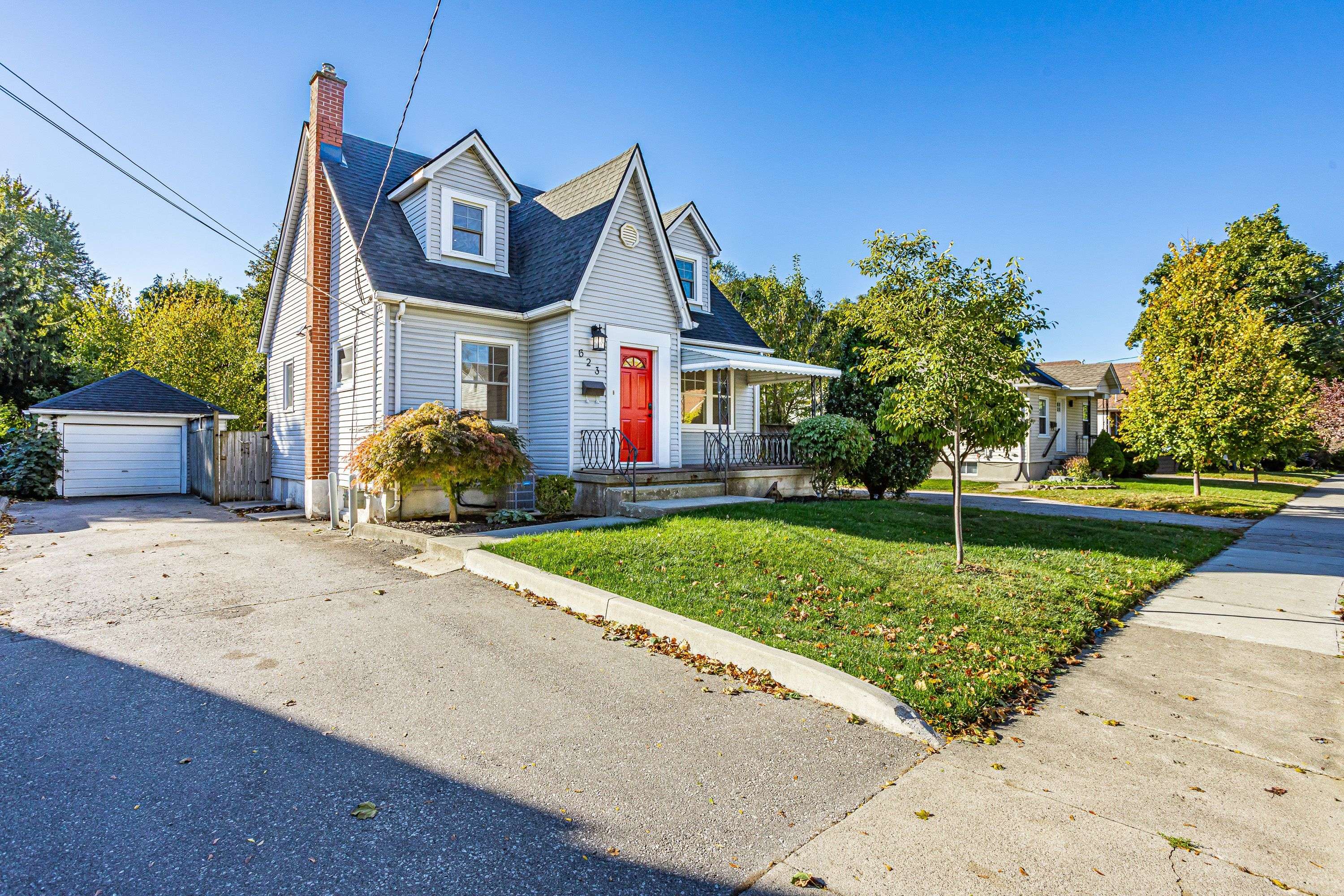 London East, ON N5Y 3R8,623 Wallace ST