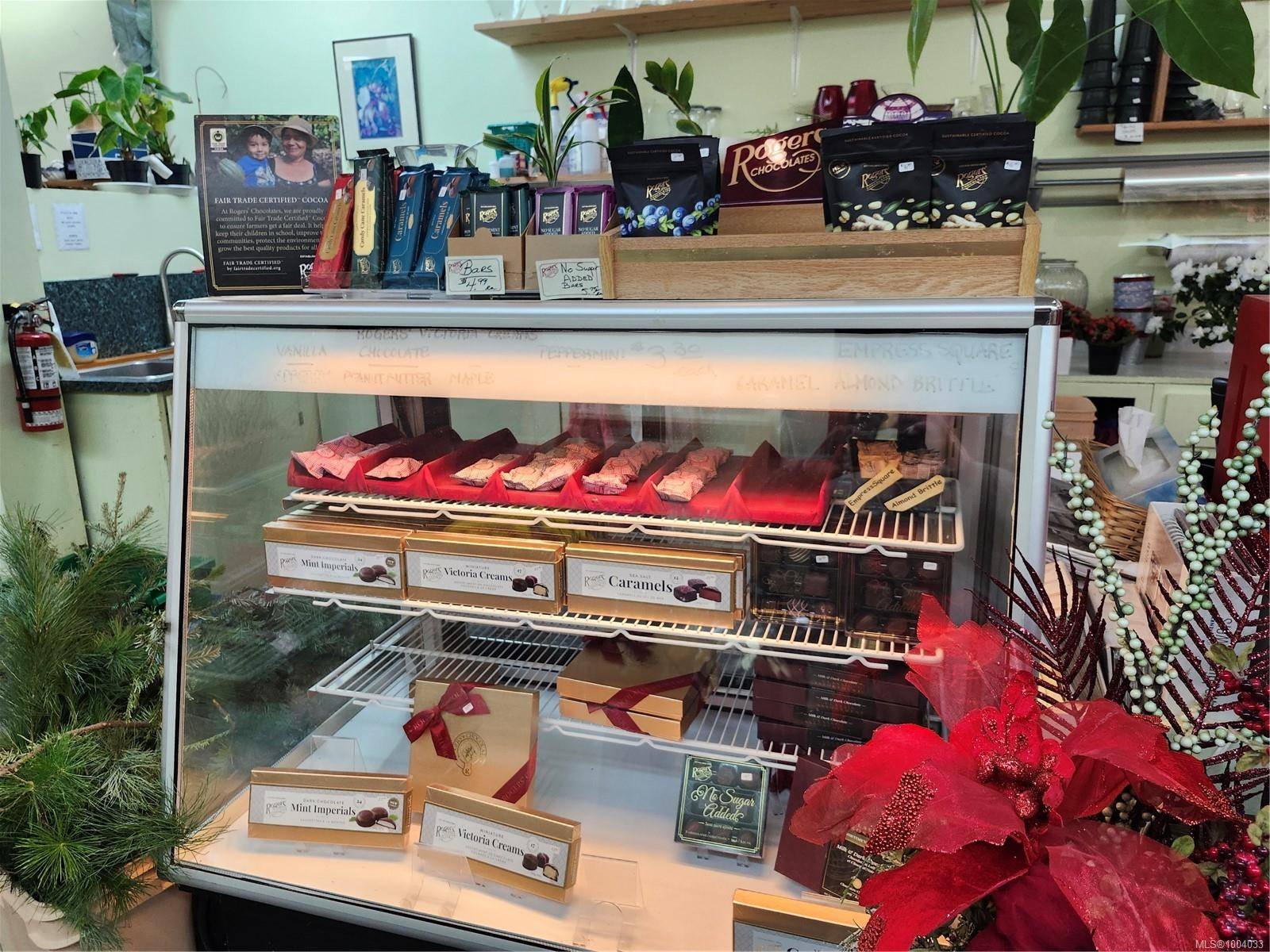 Parksville, BC V9P 2G8,102 Island Hwy E #2