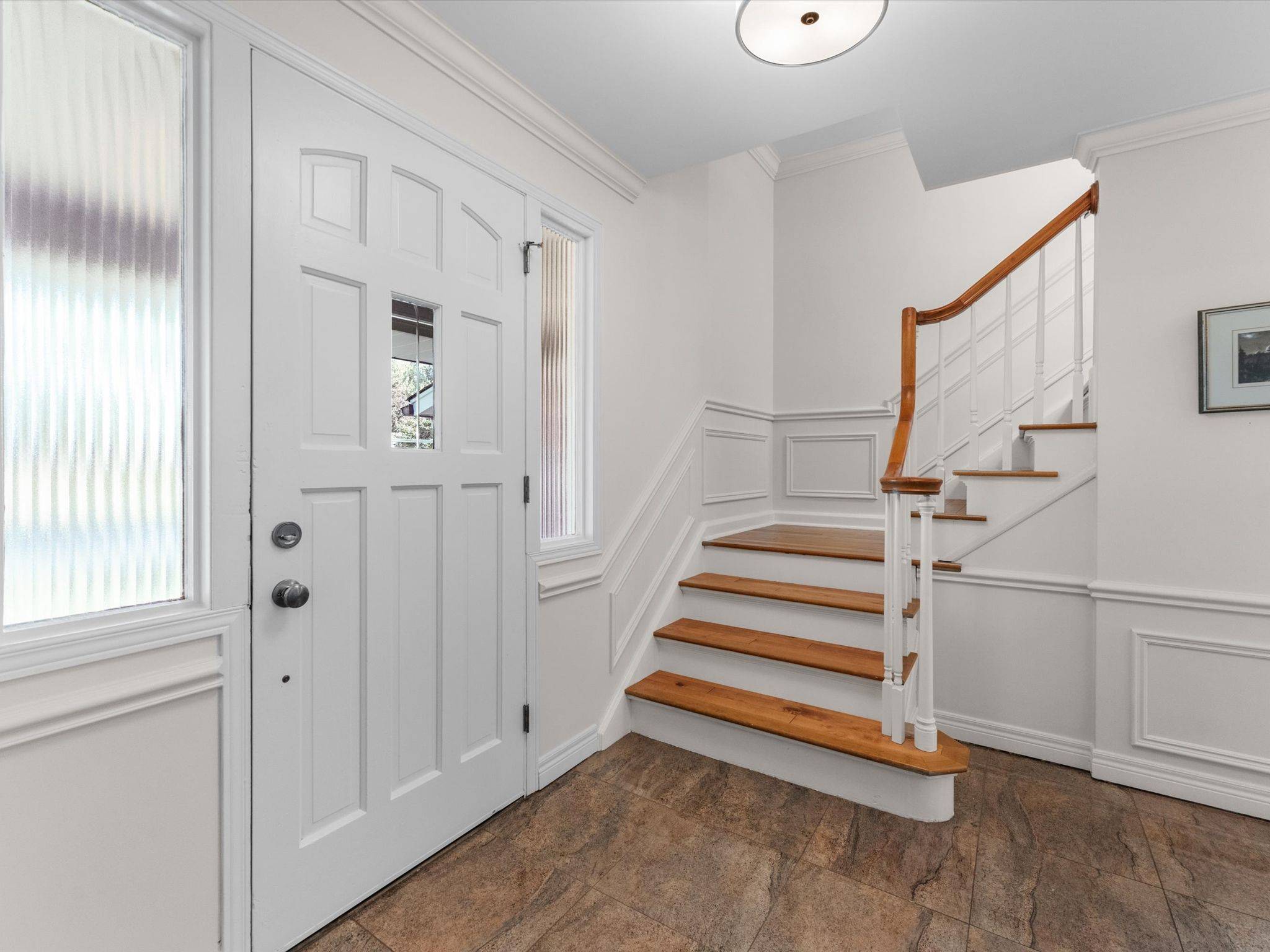 Windsor, ON N9E 1Y1,3665 Avondale AVE