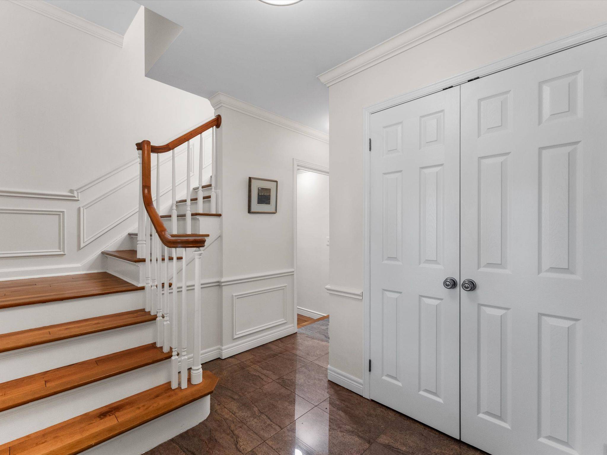 Windsor, ON N9E 1Y1,3665 Avondale AVE