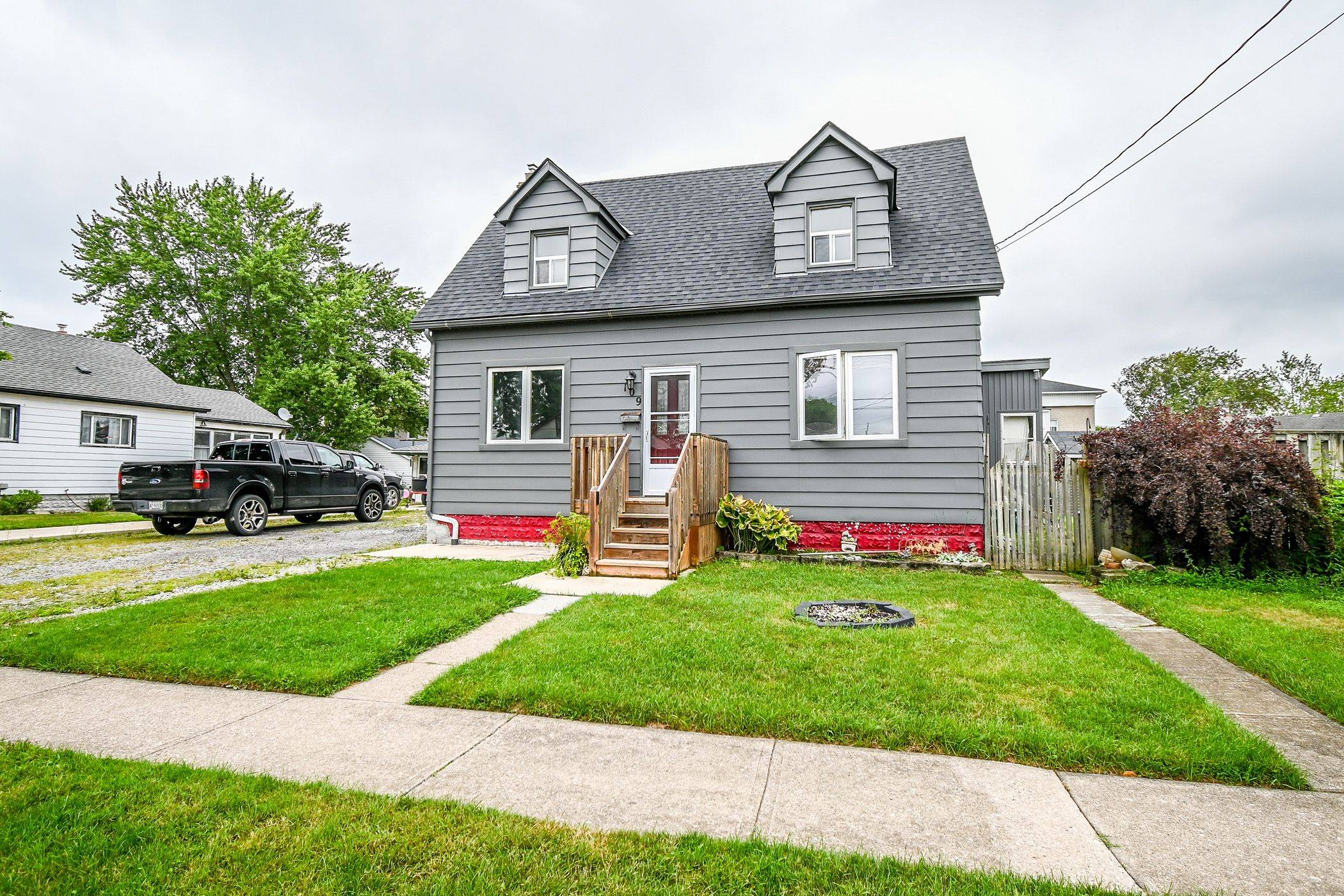 Welland, ON L3C 2J5,109 Santone AVE