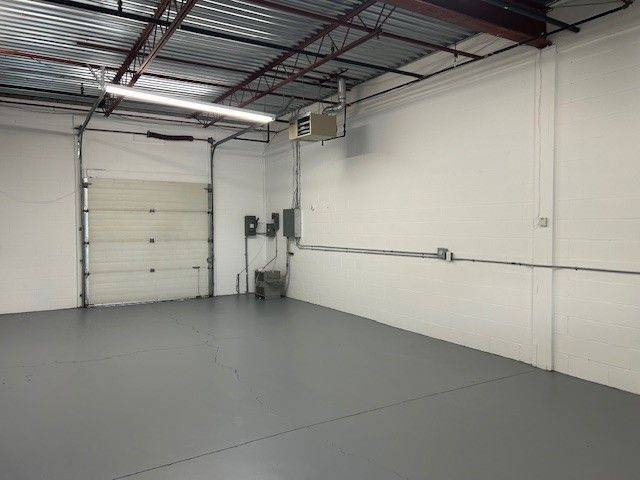 Aurora, ON L4G 1X6,21 Industry ST #6