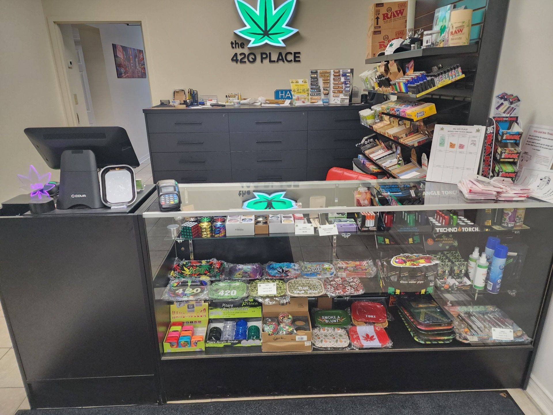 Toronto W05, ON M3J 2E2,1052 A Finch AVE W