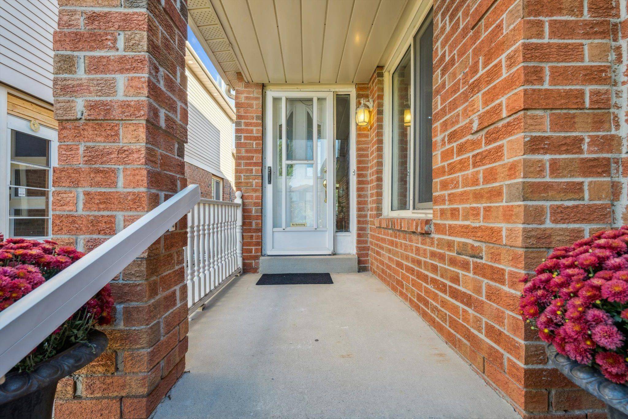 Mississauga, ON L5L 4H8,3932 Rushton CRES