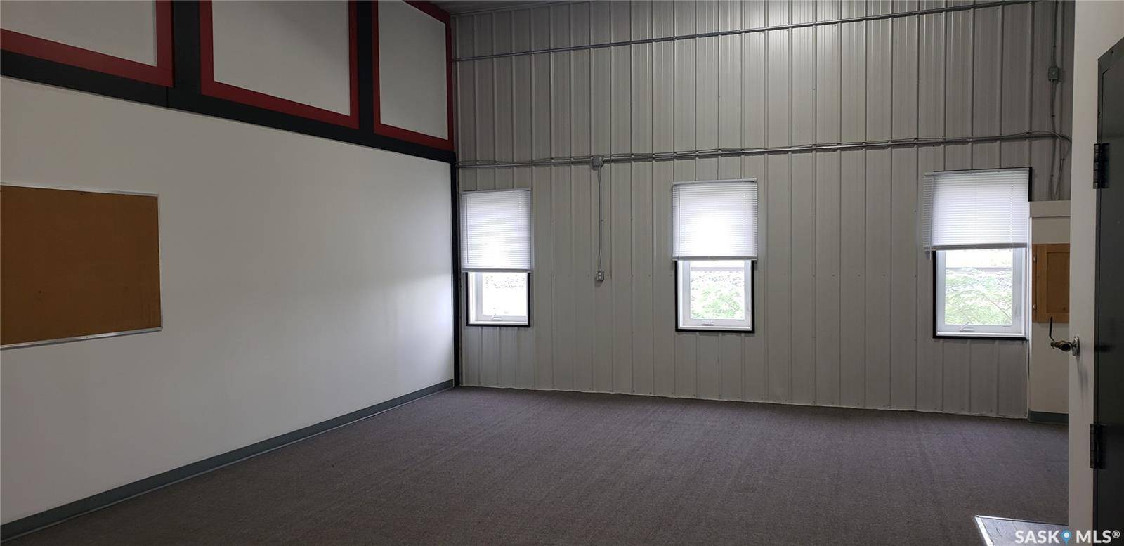 Estevan, SK S4A 1A5,1009 6th STREET