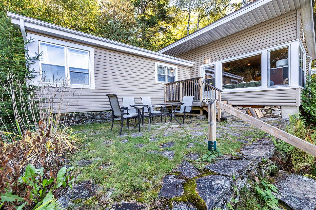 Lake Of Bays, ON P0A 1E0,5031 Muskoka Road 117 HWY