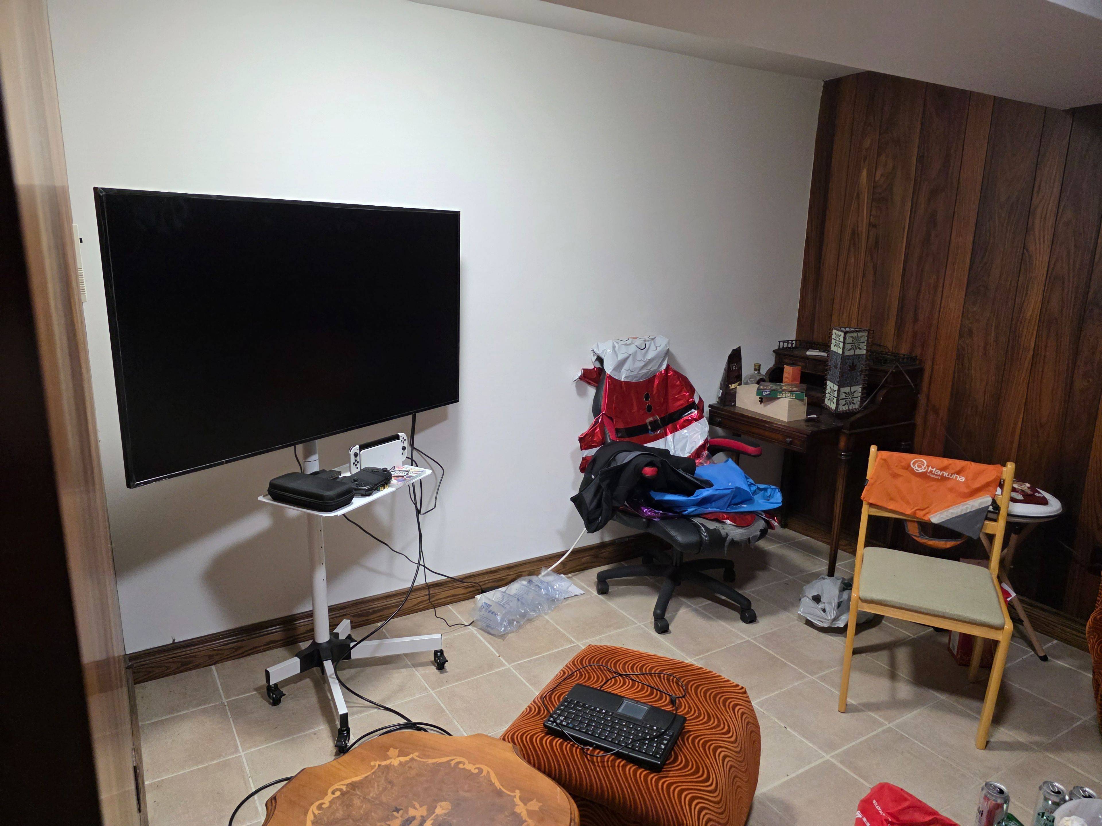 Toronto C15, ON M2H 1C5,2 Craigmont DR