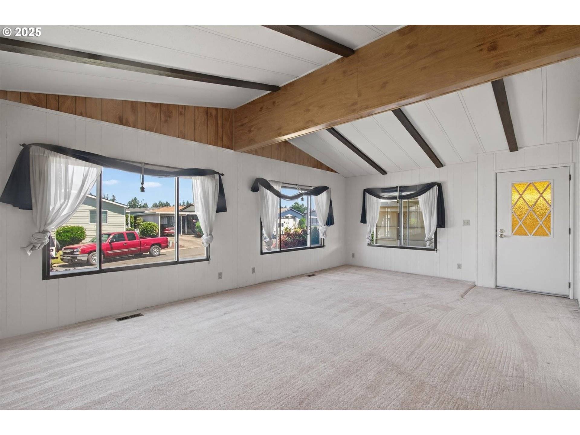 Salem, OR 97305,4383 NE LARCH LOOP