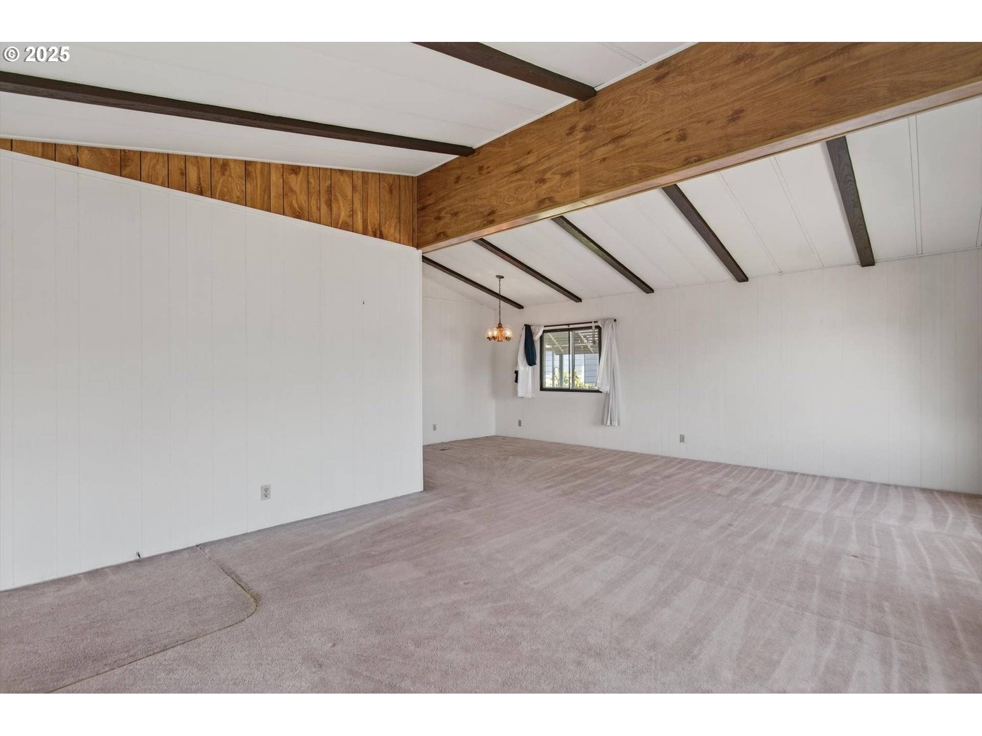 Salem, OR 97305,4383 NE LARCH LOOP