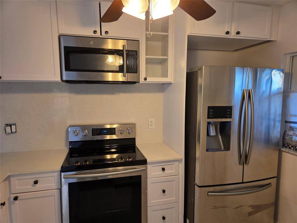 Pompano Beach, FL 33063,5380 Lakewood Cir #F