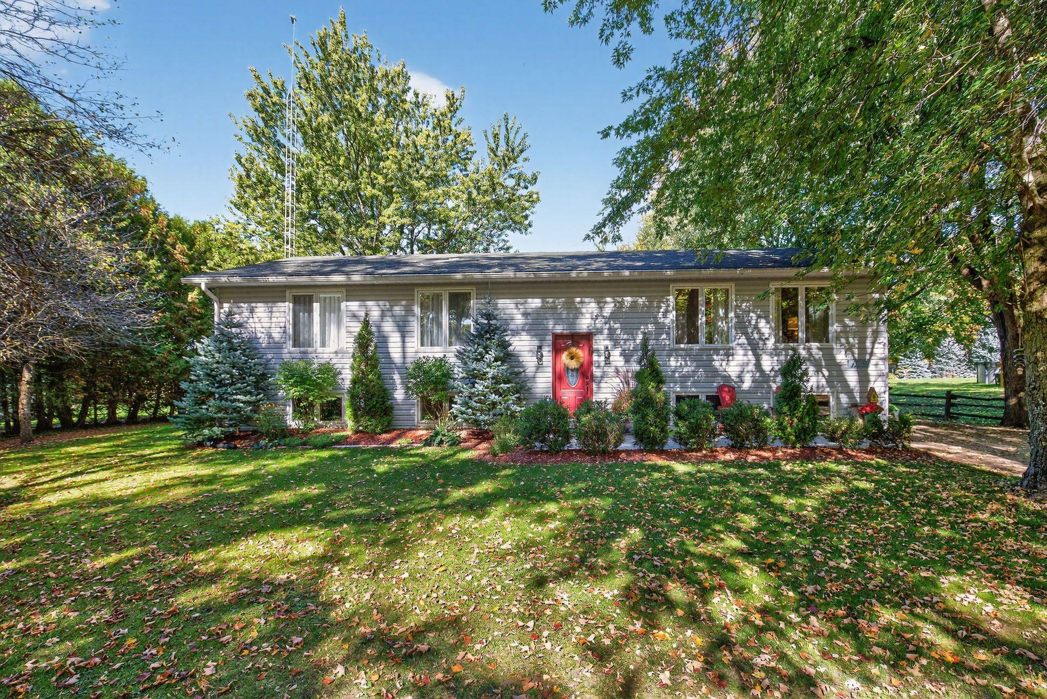 Wellington North, ON N0G 2E0,8424 6 Line