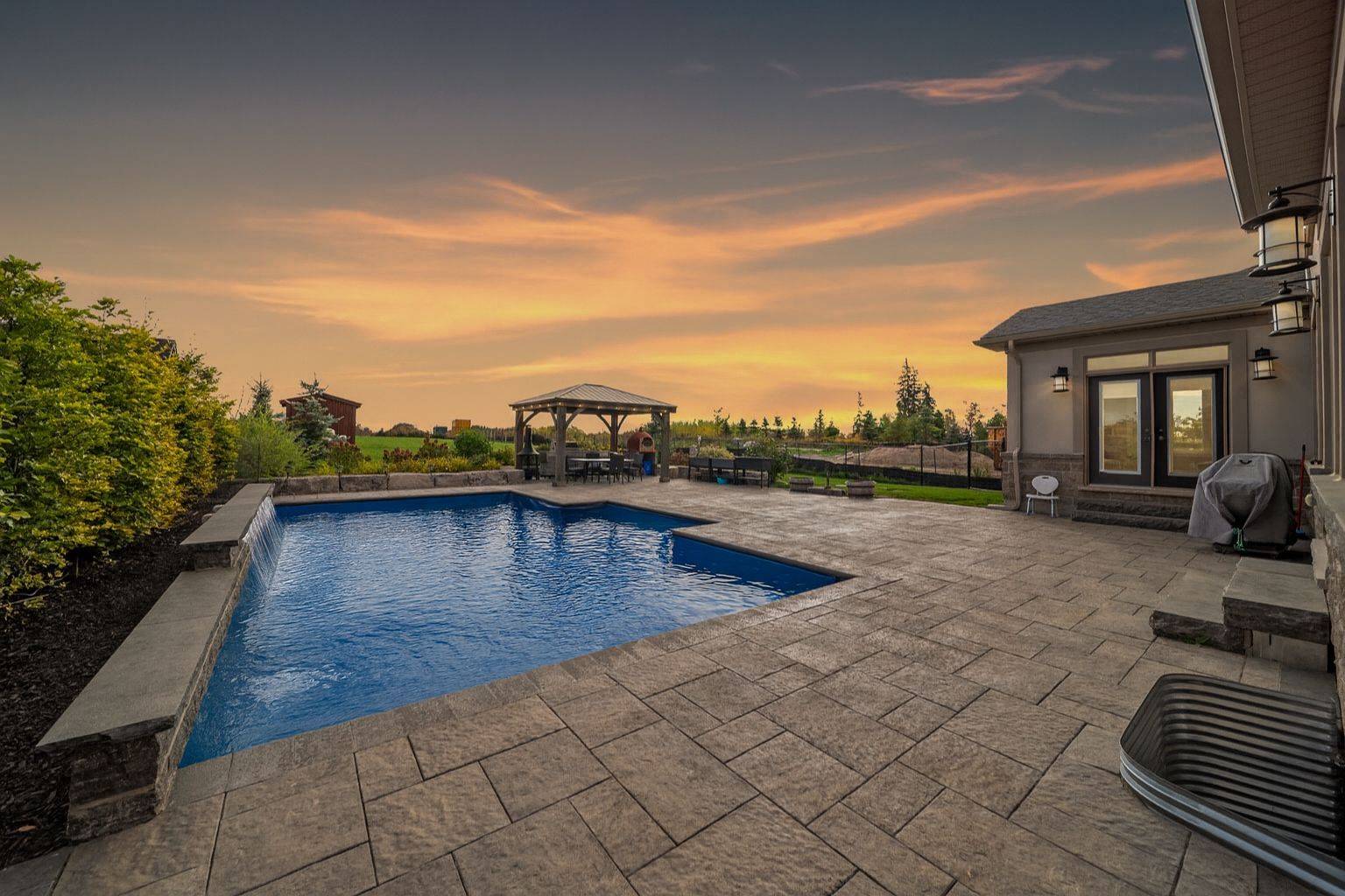 Innisfil, ON L9S 1E5,303 Sunnybrae AVE