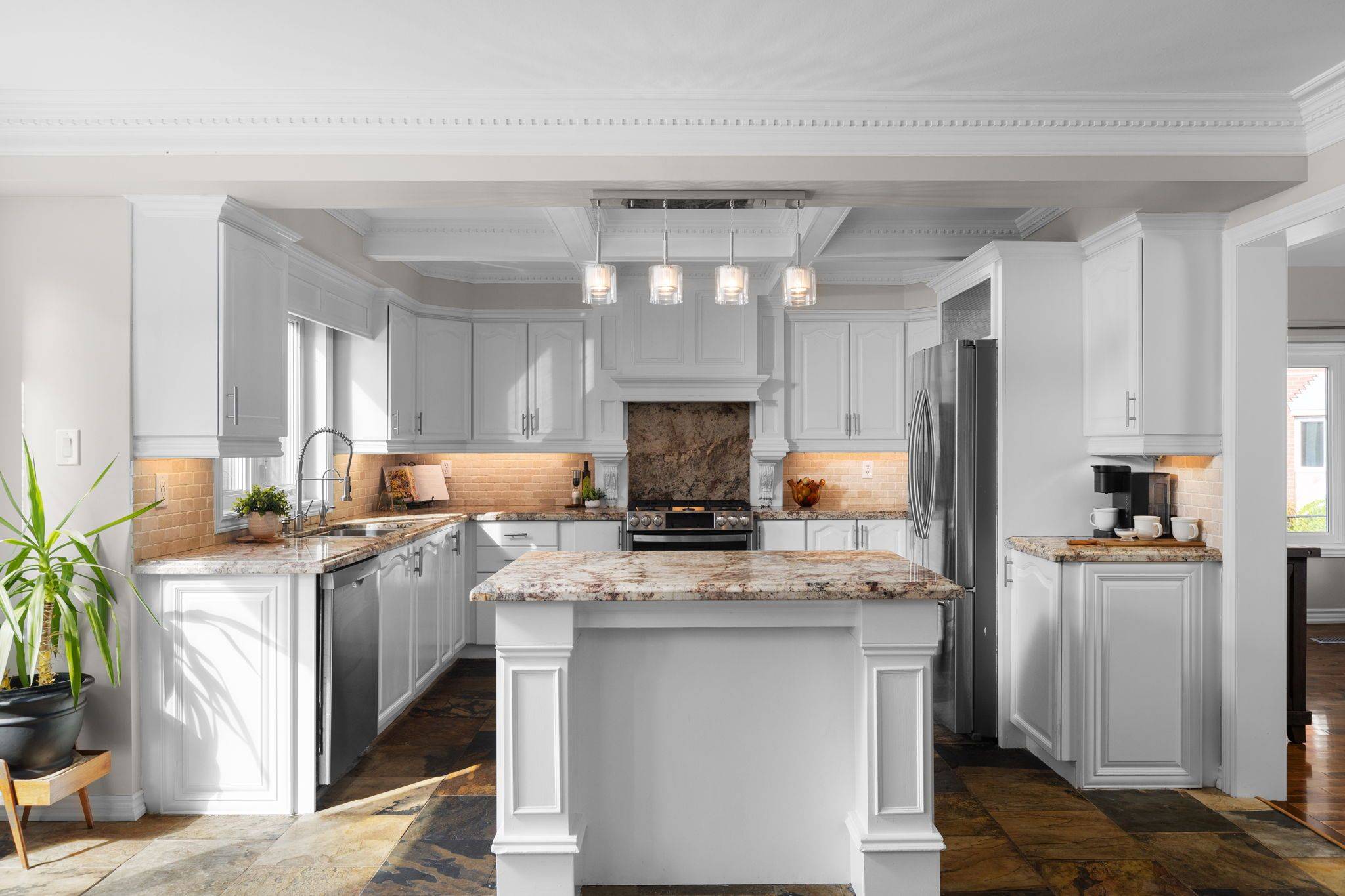 Barrie, ON L4N 7V1,71 Cityview CIR