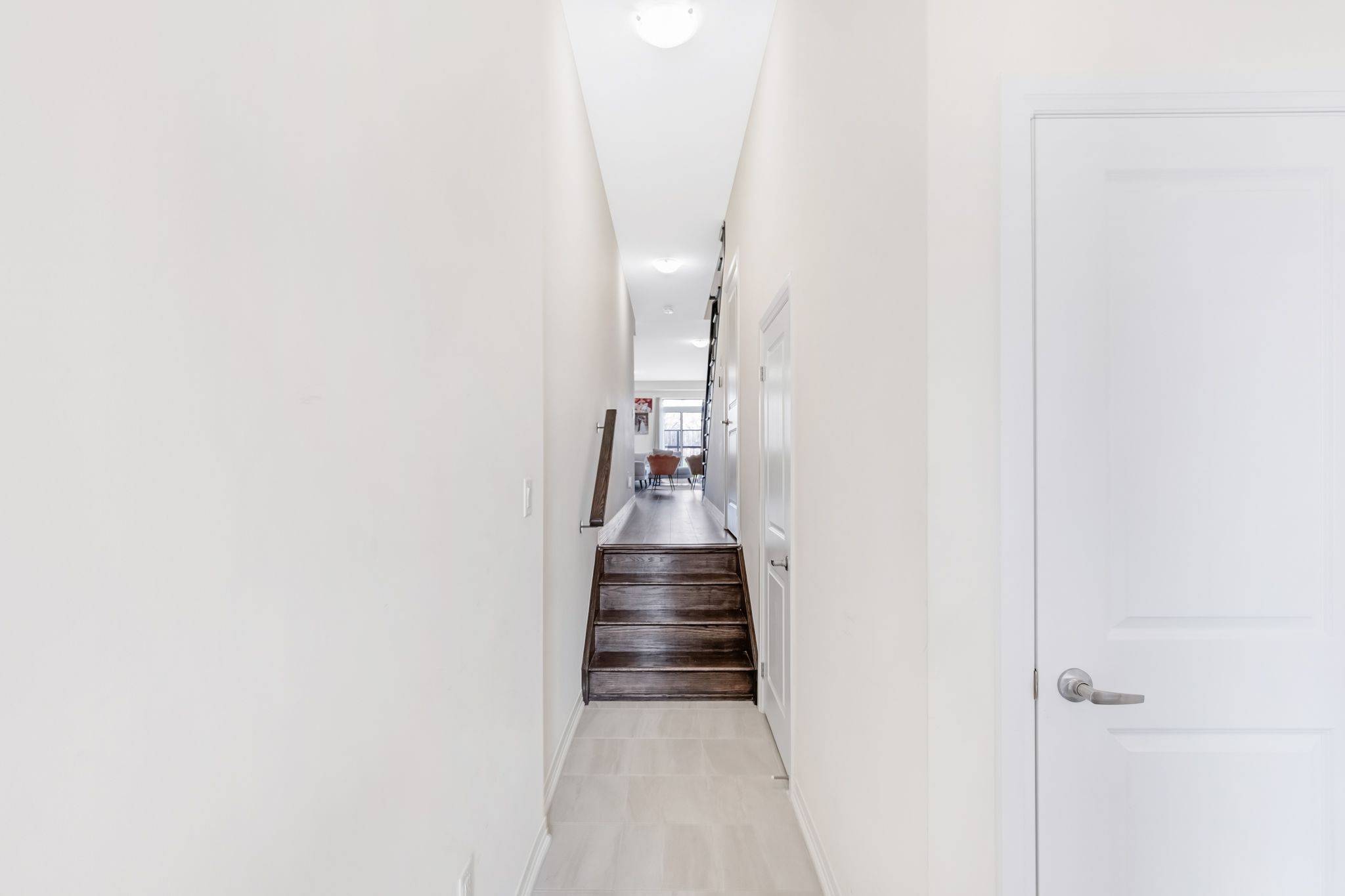 Barrie, ON L9J 0M3,122 Turnberry LN