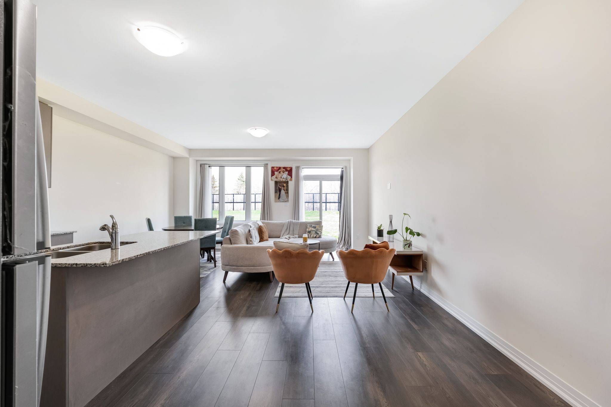 Barrie, ON L9J 0M3,122 Turnberry LN