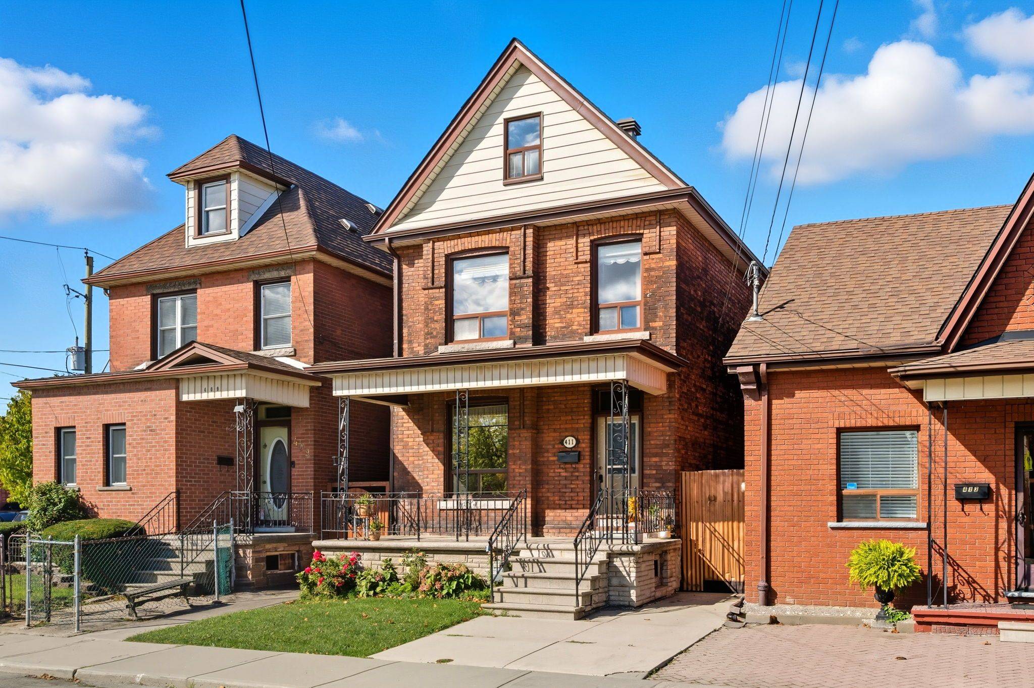 Hamilton, ON L8L 4T7,411 Catharine ST N