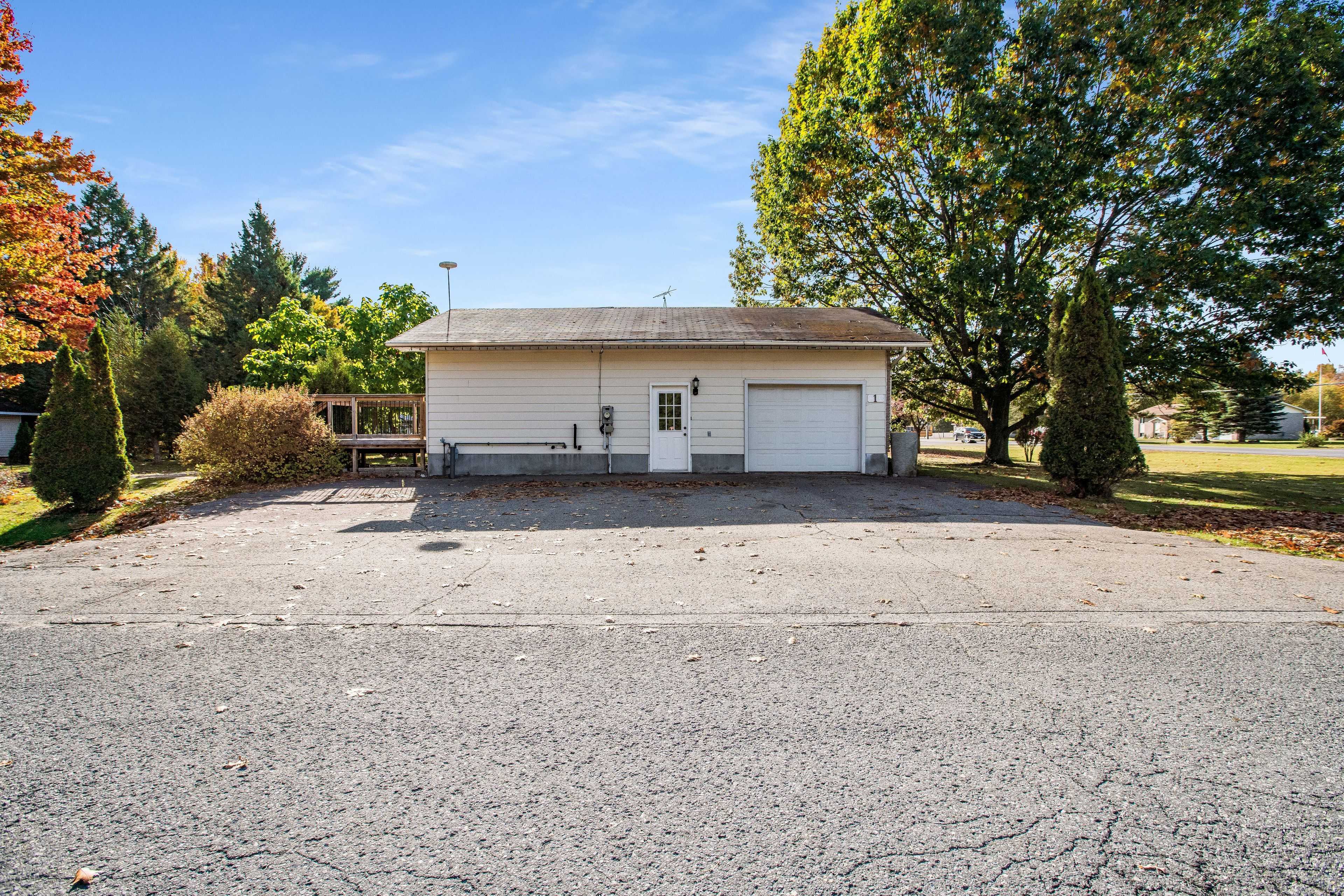 The Nation, ON K0A 2M0,1 Claude ST