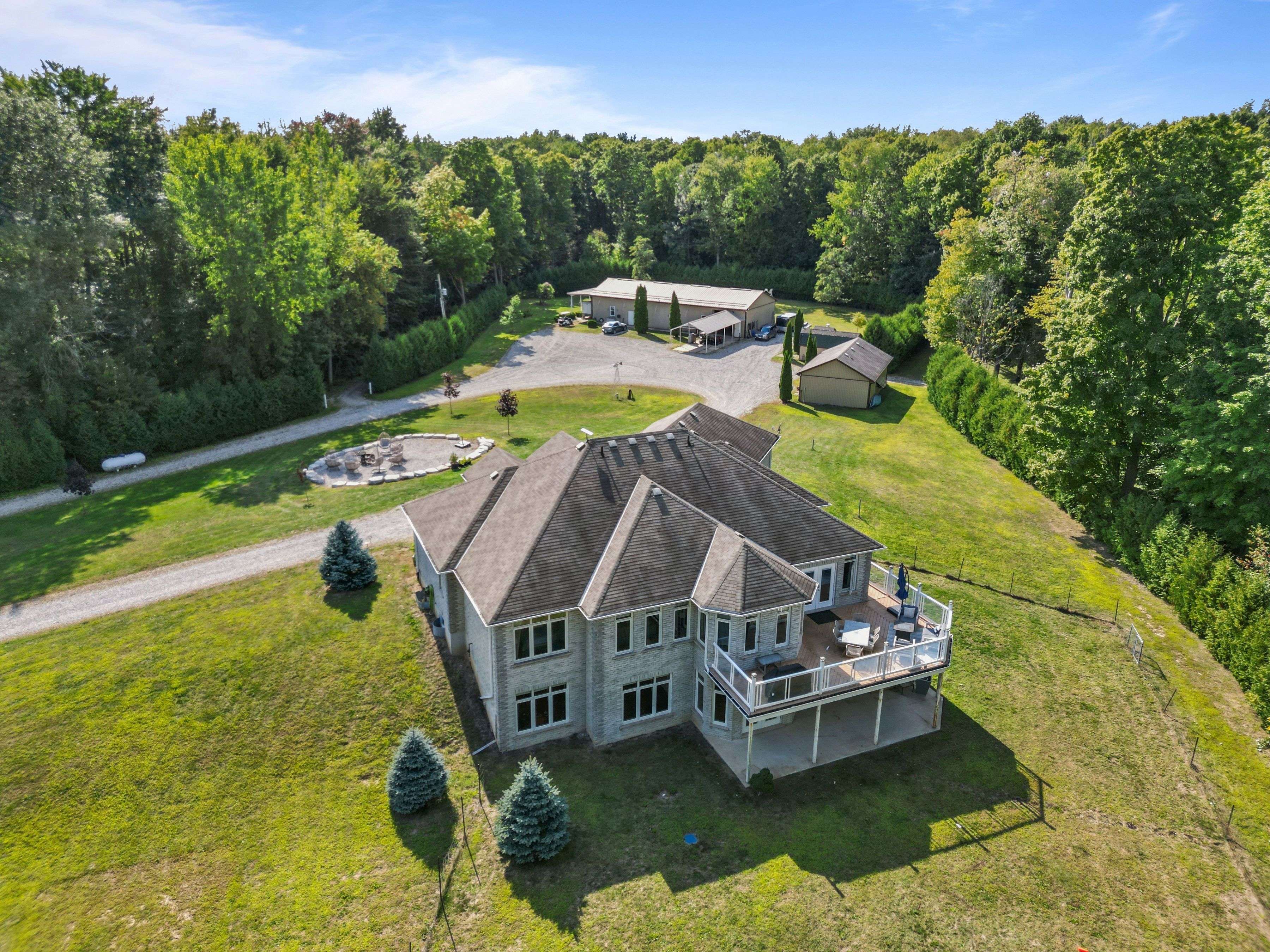 Malahide, ON N0L 2J0,52116 Yorke Line