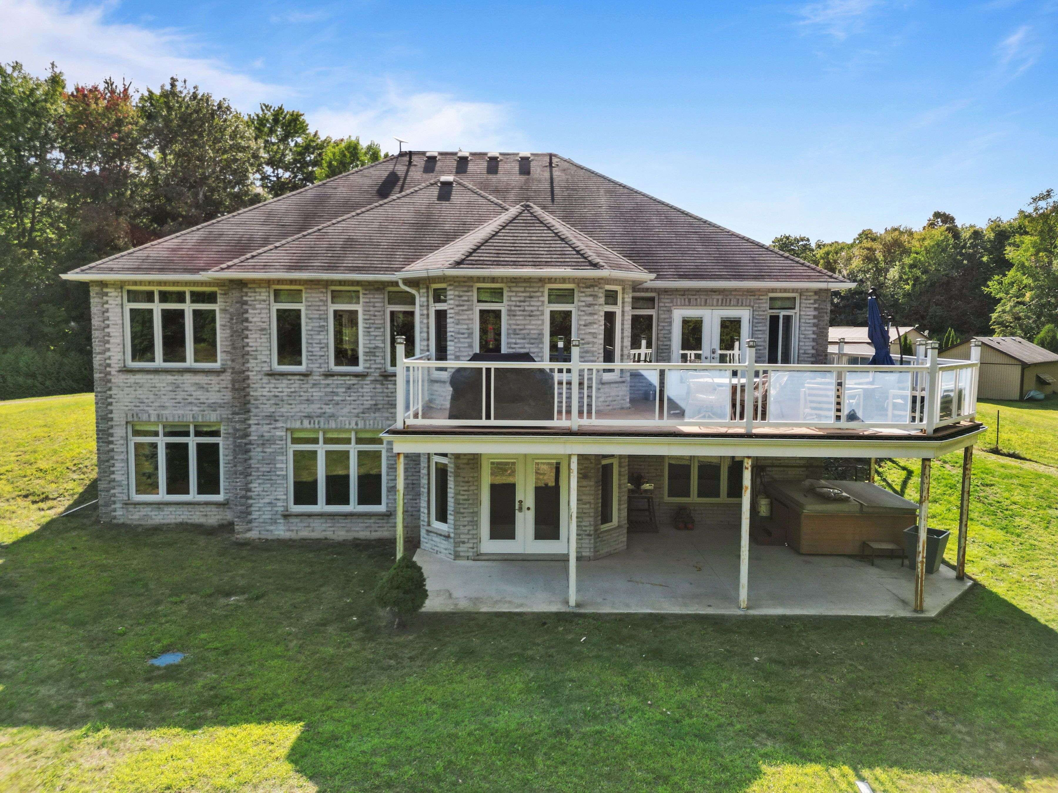 Malahide, ON N0L 2J0,52116 Yorke Line