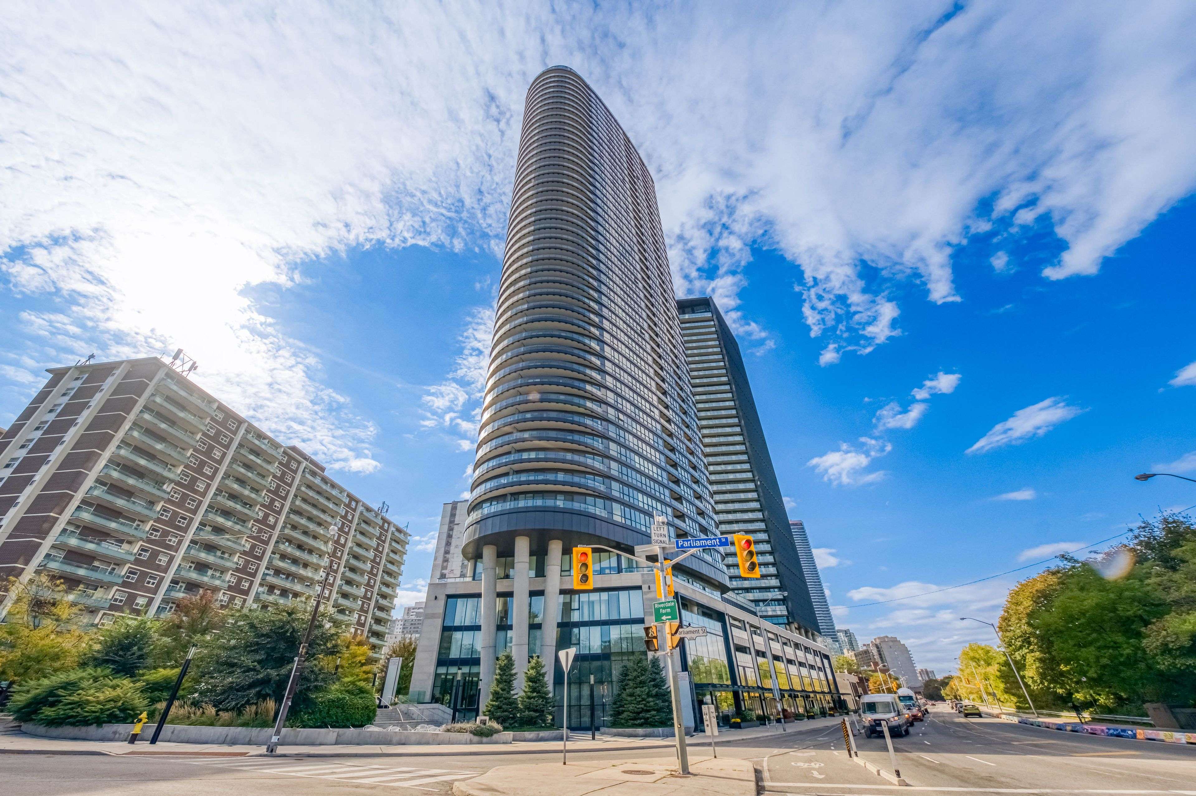 Toronto C08, ON M4W 0B3,585 Bloor ST E #3218