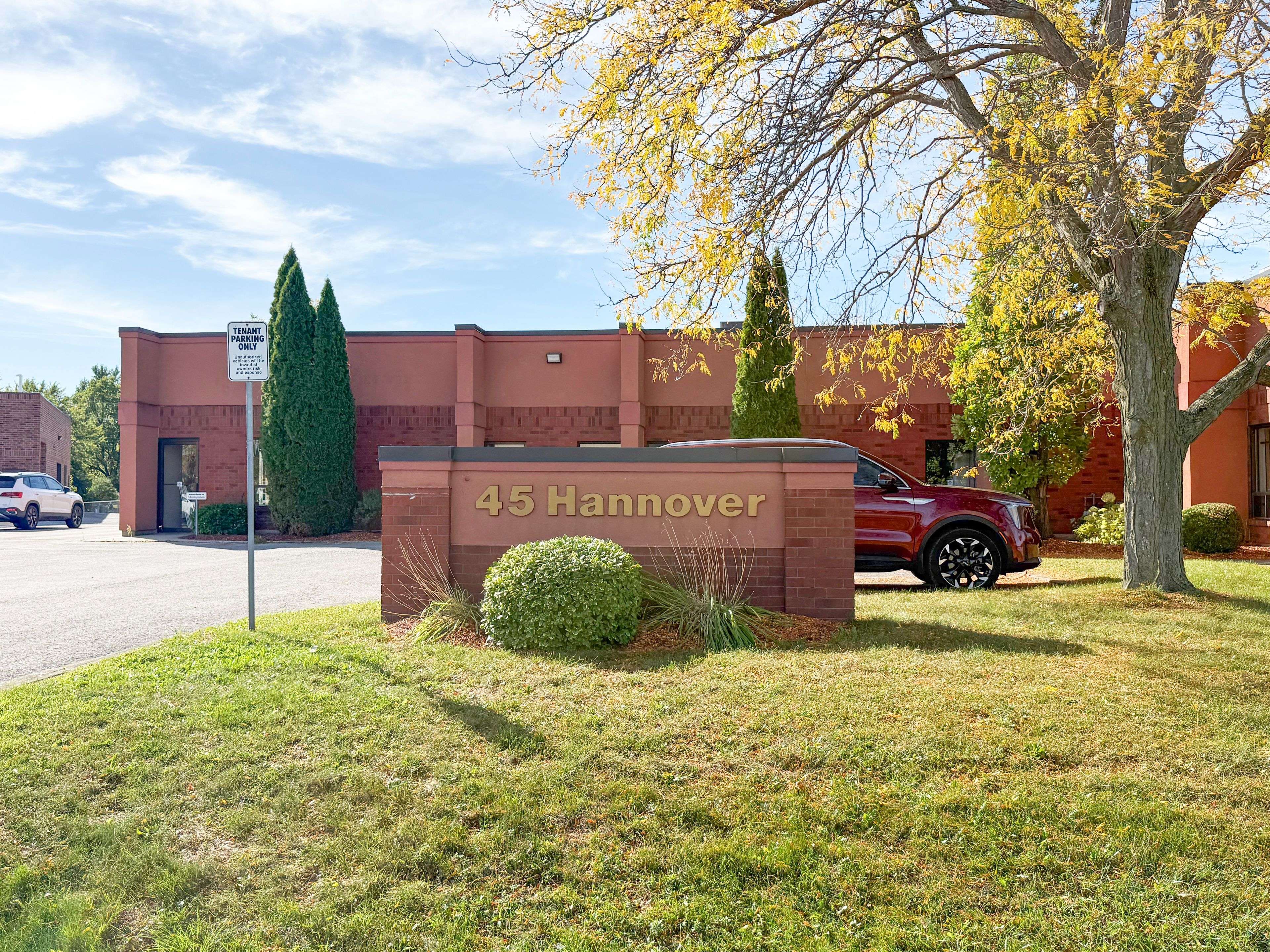 St. Catharines, ON L2W 1A3,45 Hannover DR #2 & 3