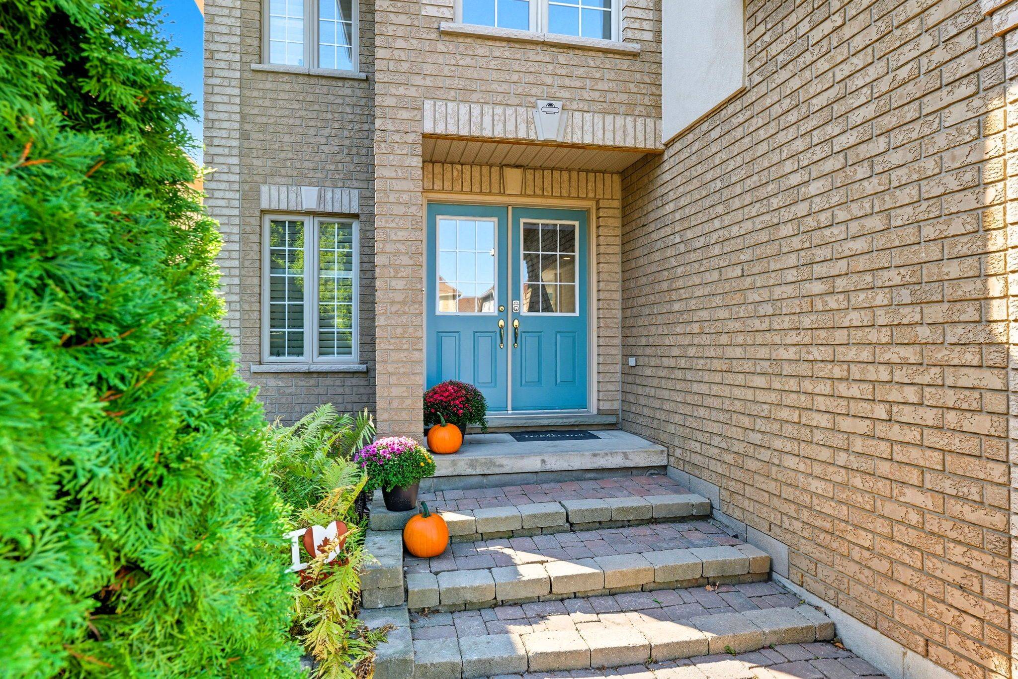 Hamilton, ON L9K 1M9,66 Suffolk ST