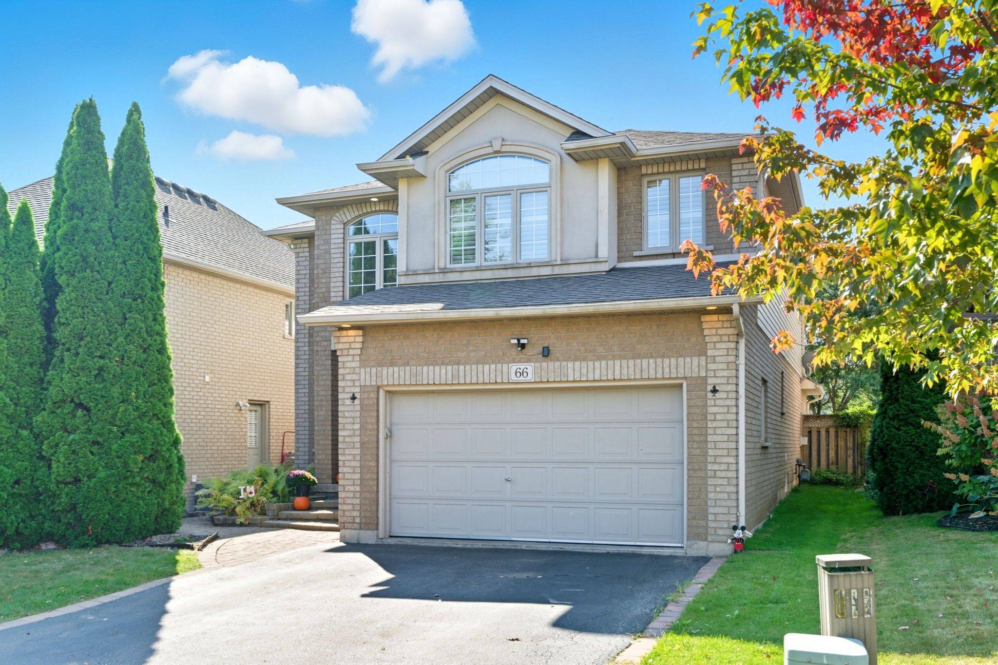 Hamilton, ON L9K 1M9,66 Suffolk ST