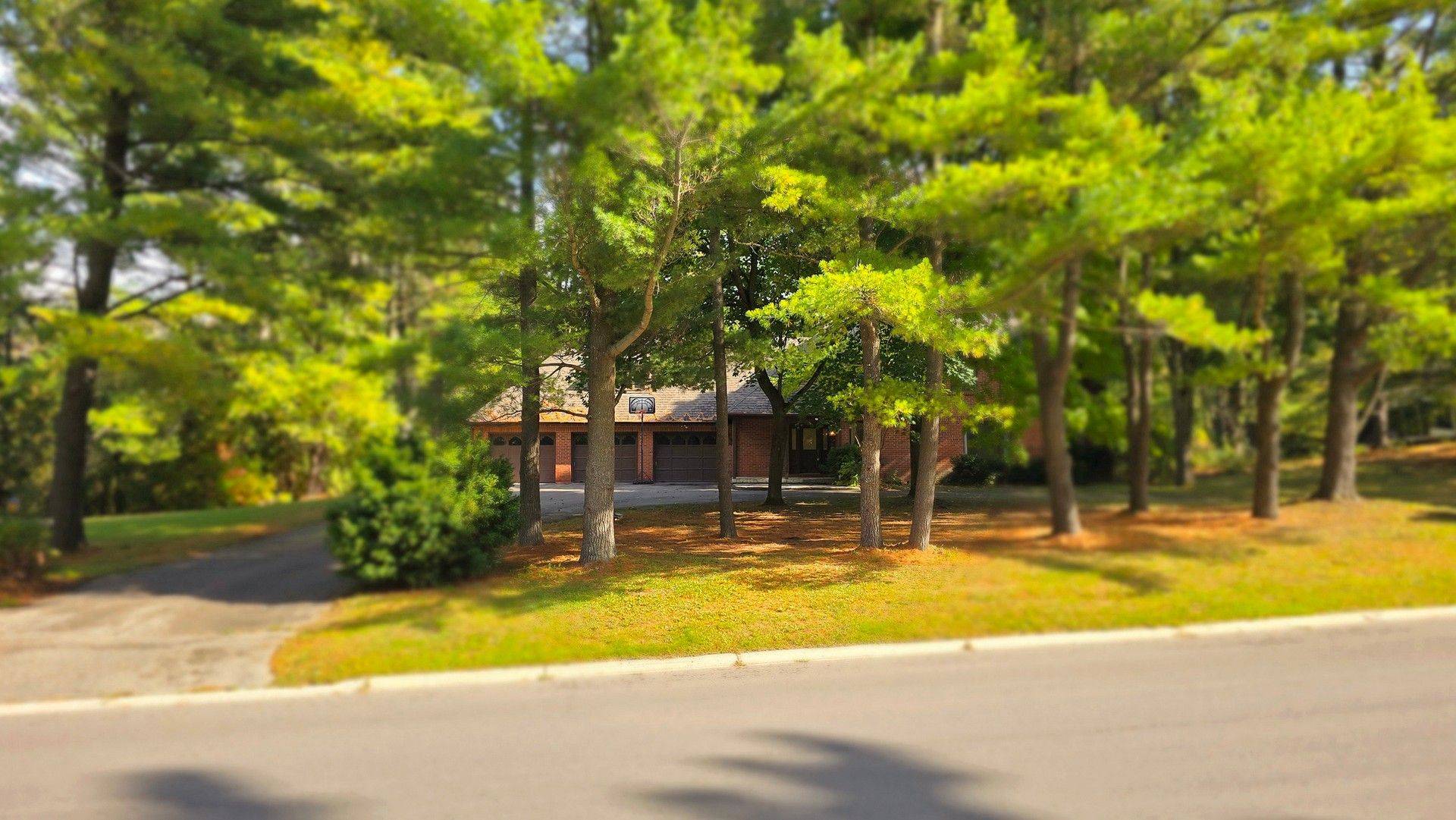 Vaughan, ON L6A 1G2,465 Woodland Acres CRES