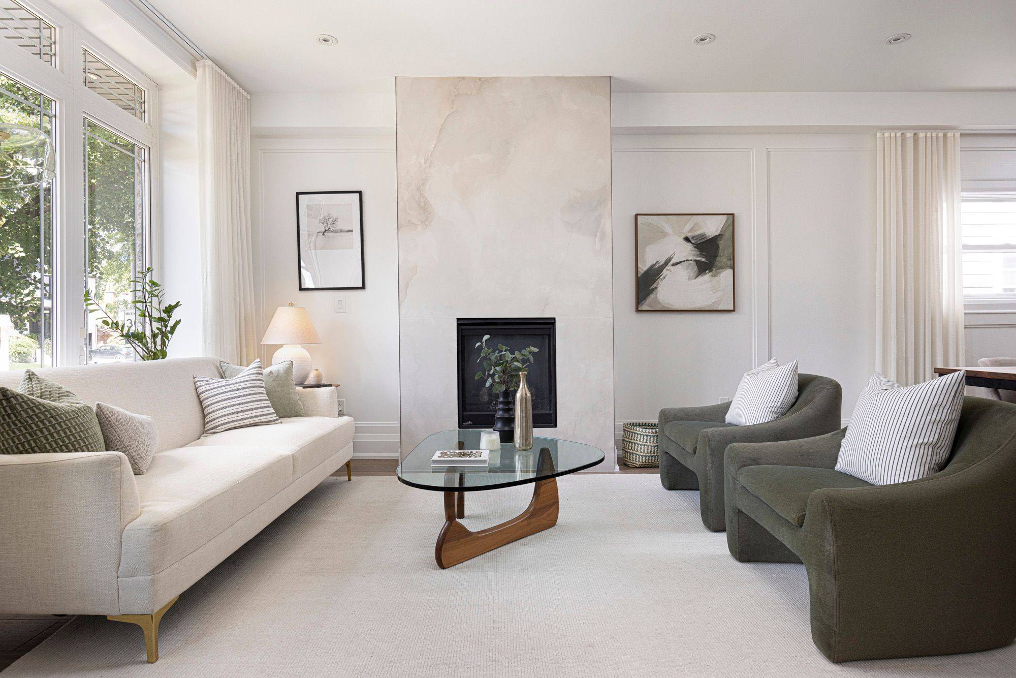 Toronto E06, ON M1N 2W9,33 Hunt Club DR