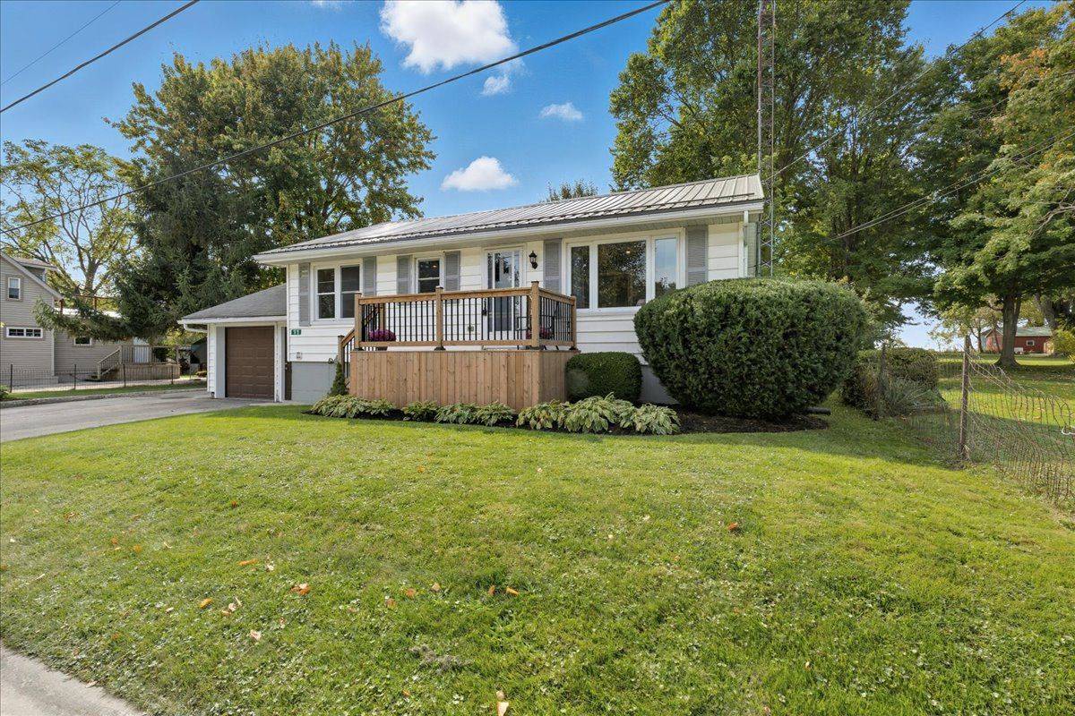 West Perth, ON N0K 1P0,11 Schade ST