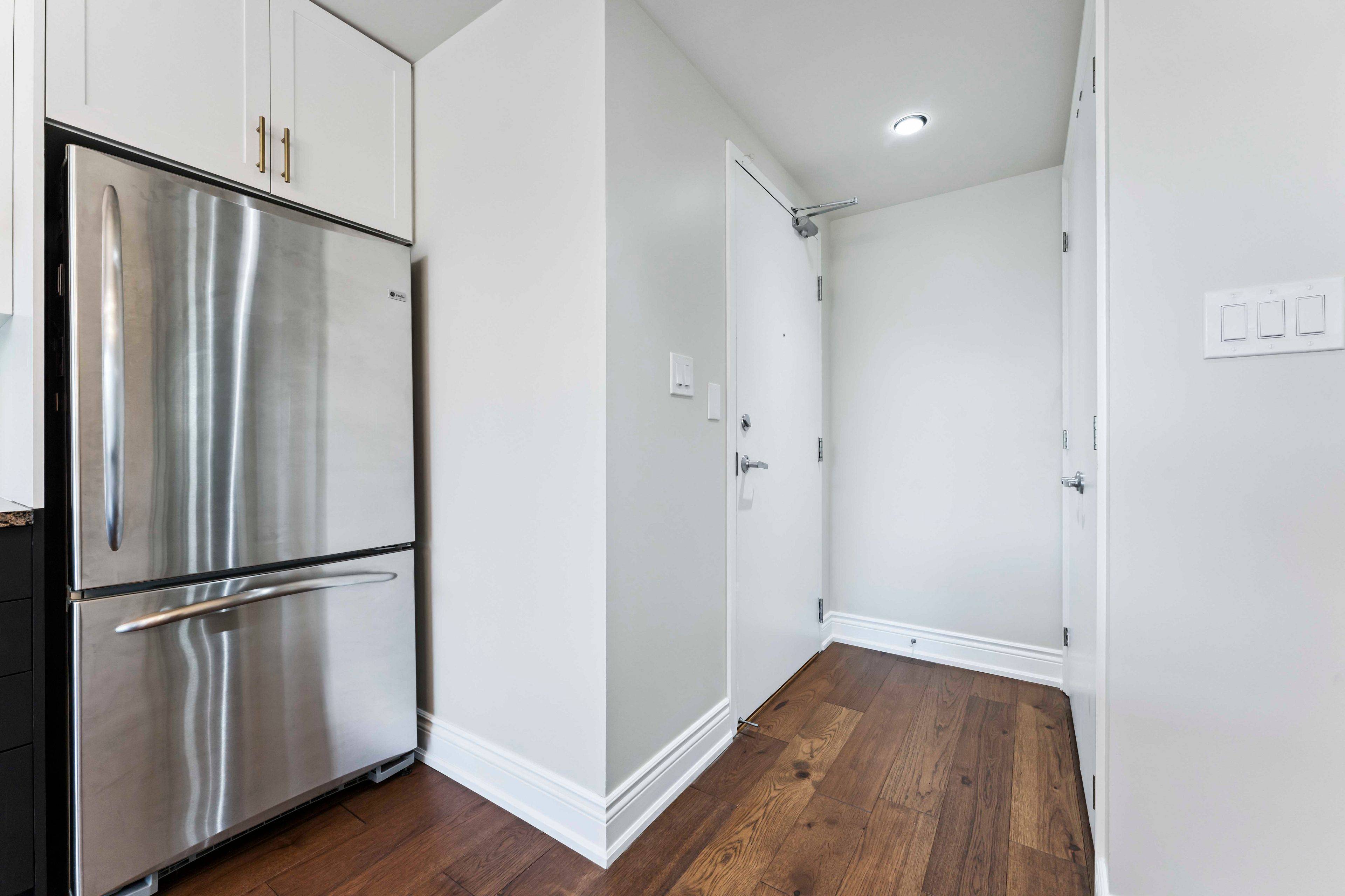 Dows Lake - Civic Hospital And Area, ON K1S 5A4,808 Bronson AVE #316