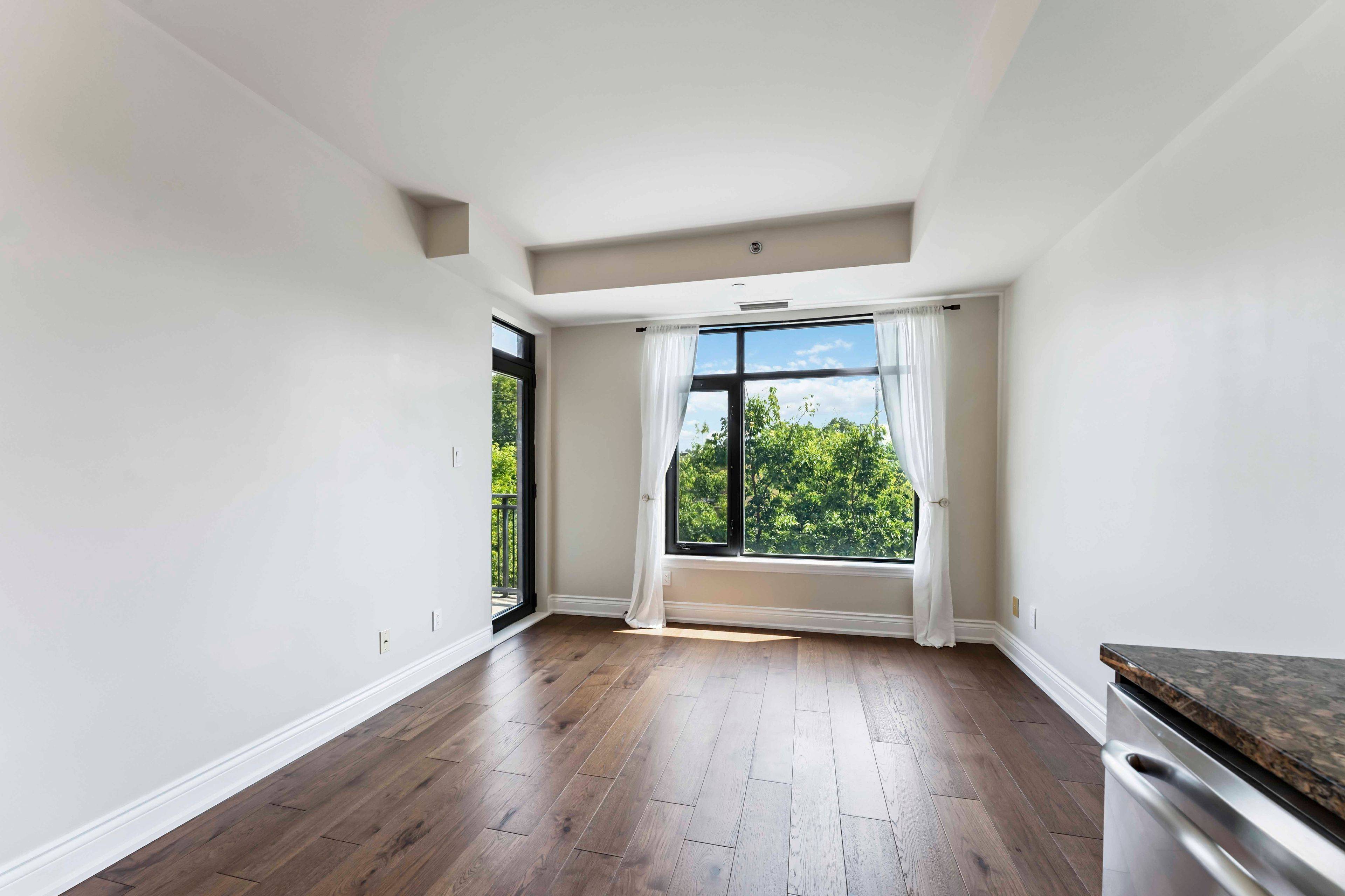 Dows Lake - Civic Hospital And Area, ON K1S 5A4,808 Bronson AVE #316