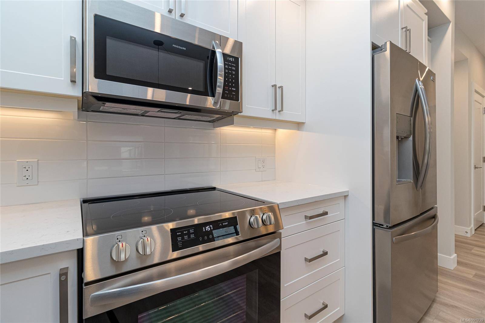 Langford, BC V9B 2N7,924 Jenkins Ave #205