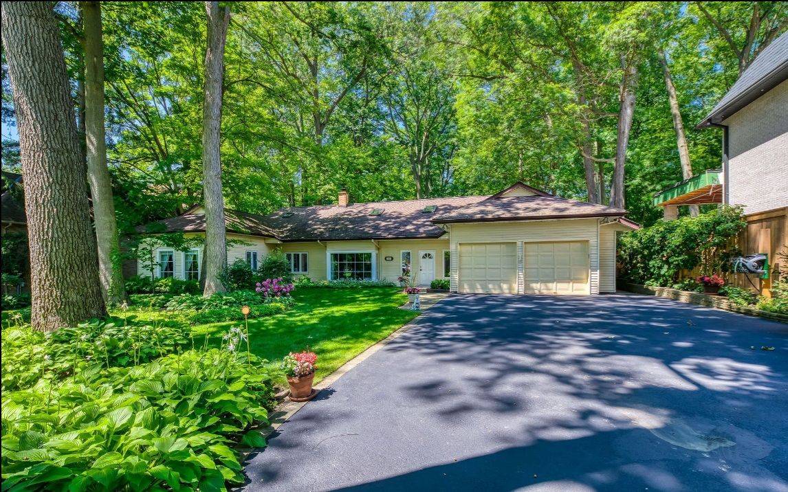 Mississauga, ON L5G 2H7,199 Kenollie AVE