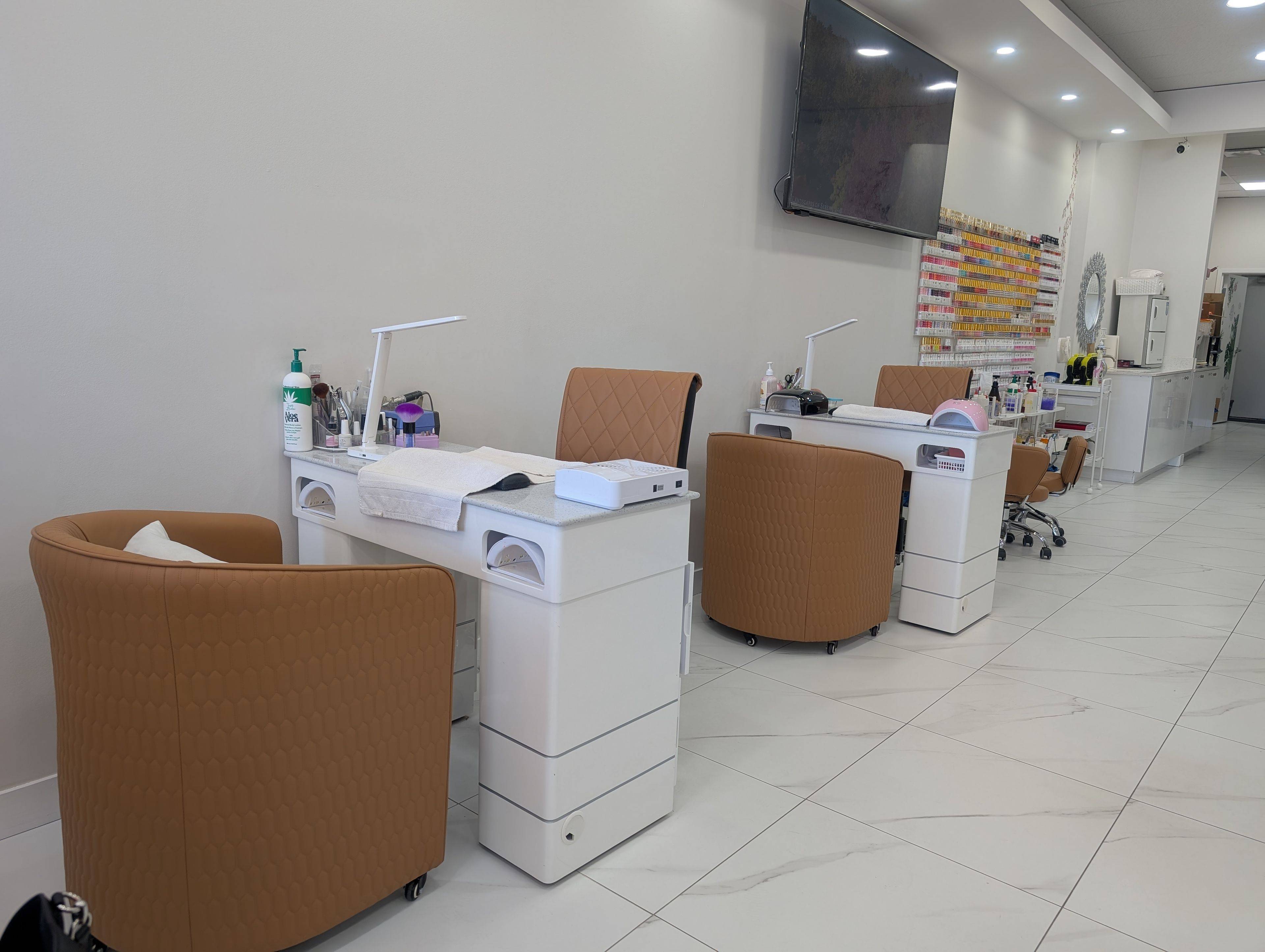 Mississauga, ON L5J 4P1,1865 Lakeshore RD W #9