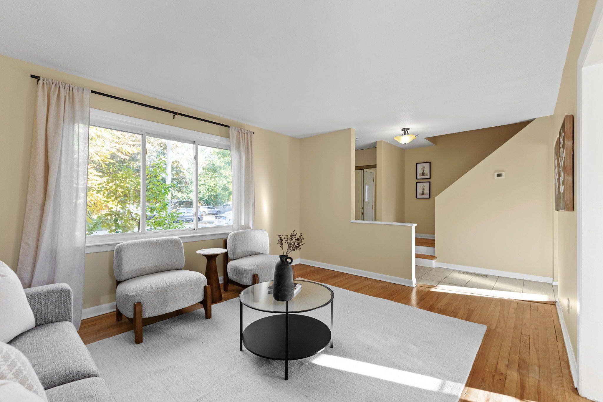 Overbrook - Castleheights And Area, ON K1K 2M8,838 Borthwick AVE