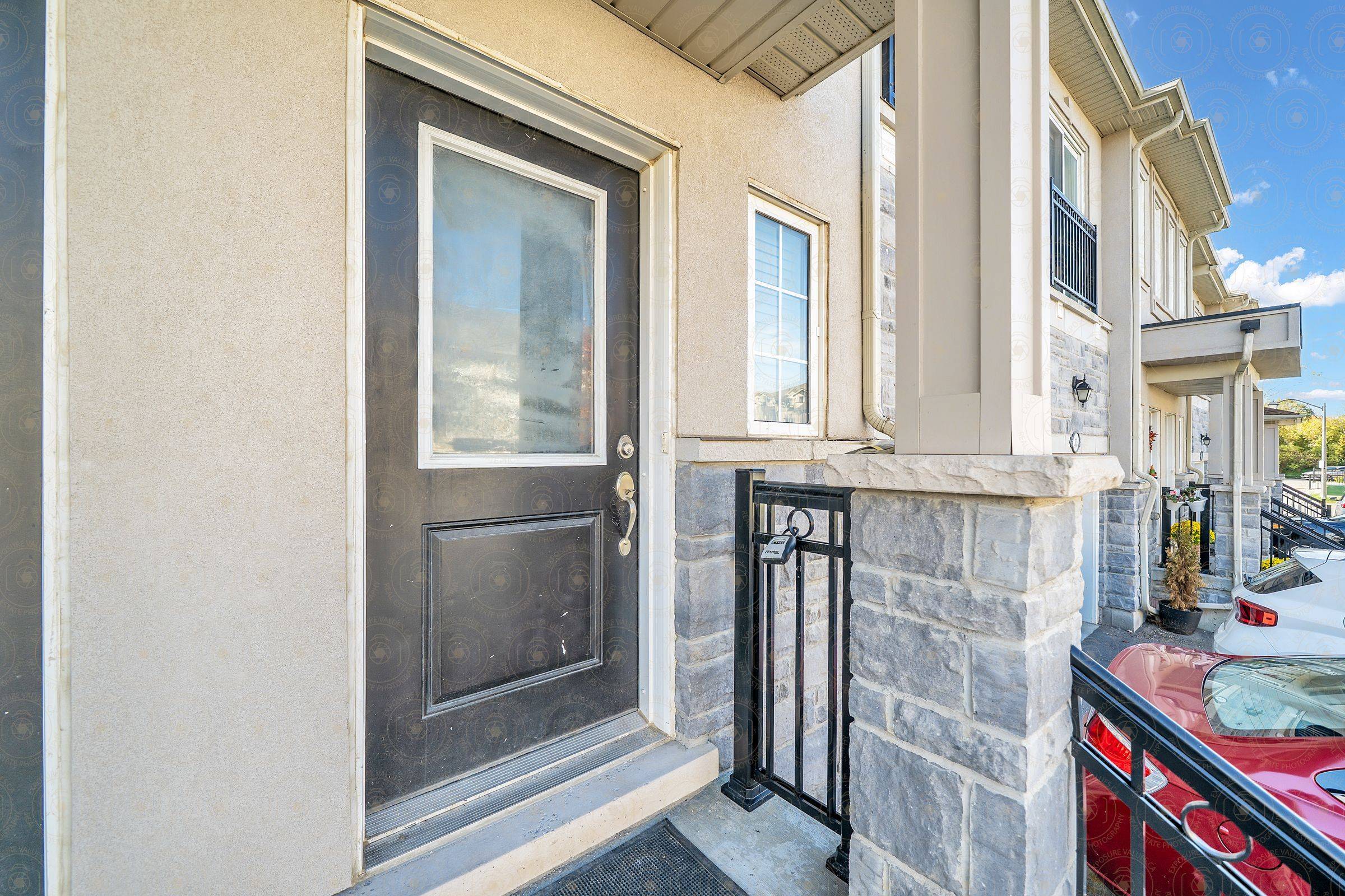 Whitby, ON L1N 0L4,30 Prospect WAY