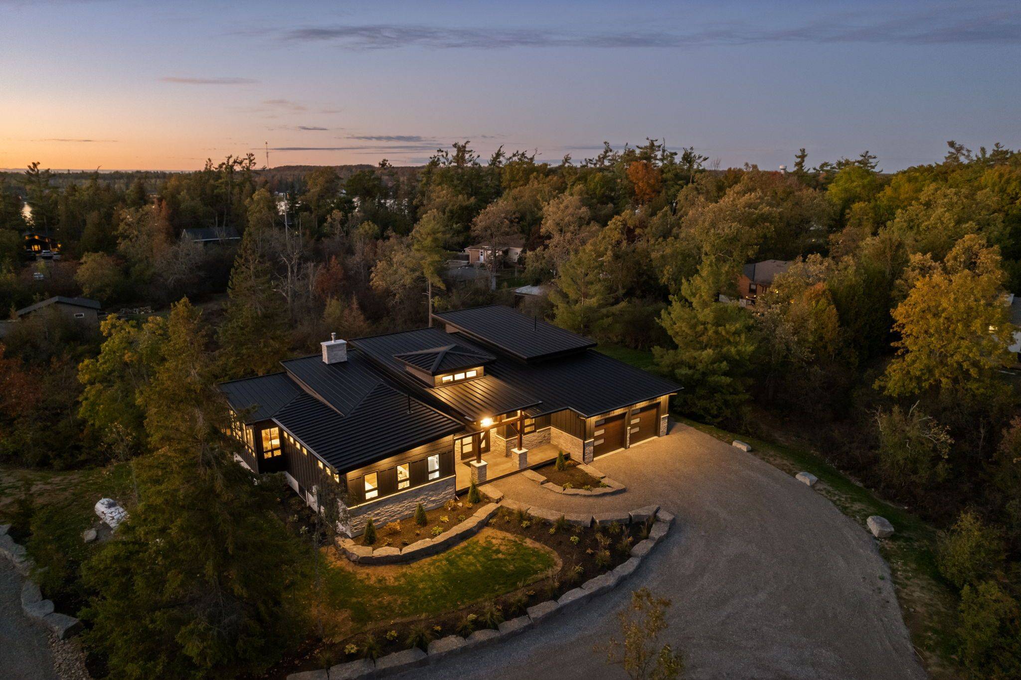 Kawartha Lakes, ON K0M 1A0,5 Juniper Park ST