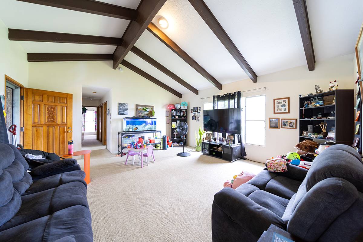 Hilo, HI 96720,450 POHAKULANI ST