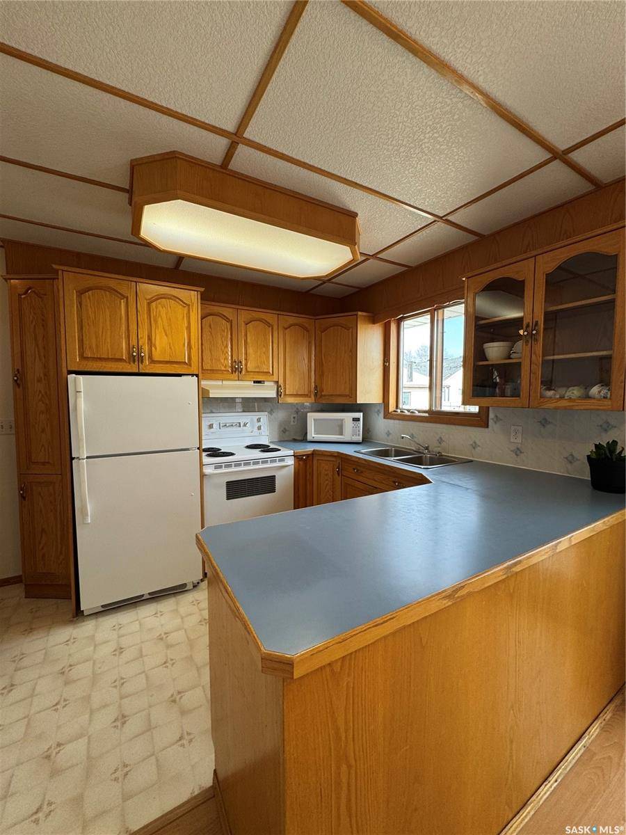 Hudson Bay, SK S0E 0Y0,715 6th AVENUE