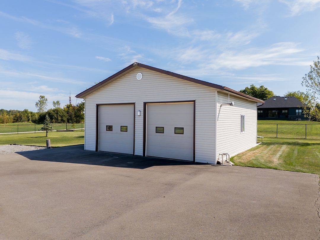 Wainfleet, ON L3K 5V4,20219 Youngs RD S