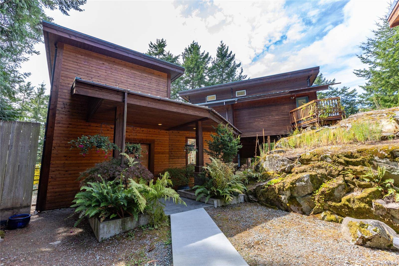 Pender Island, BC V0N 2M2,2737 Anchor Way