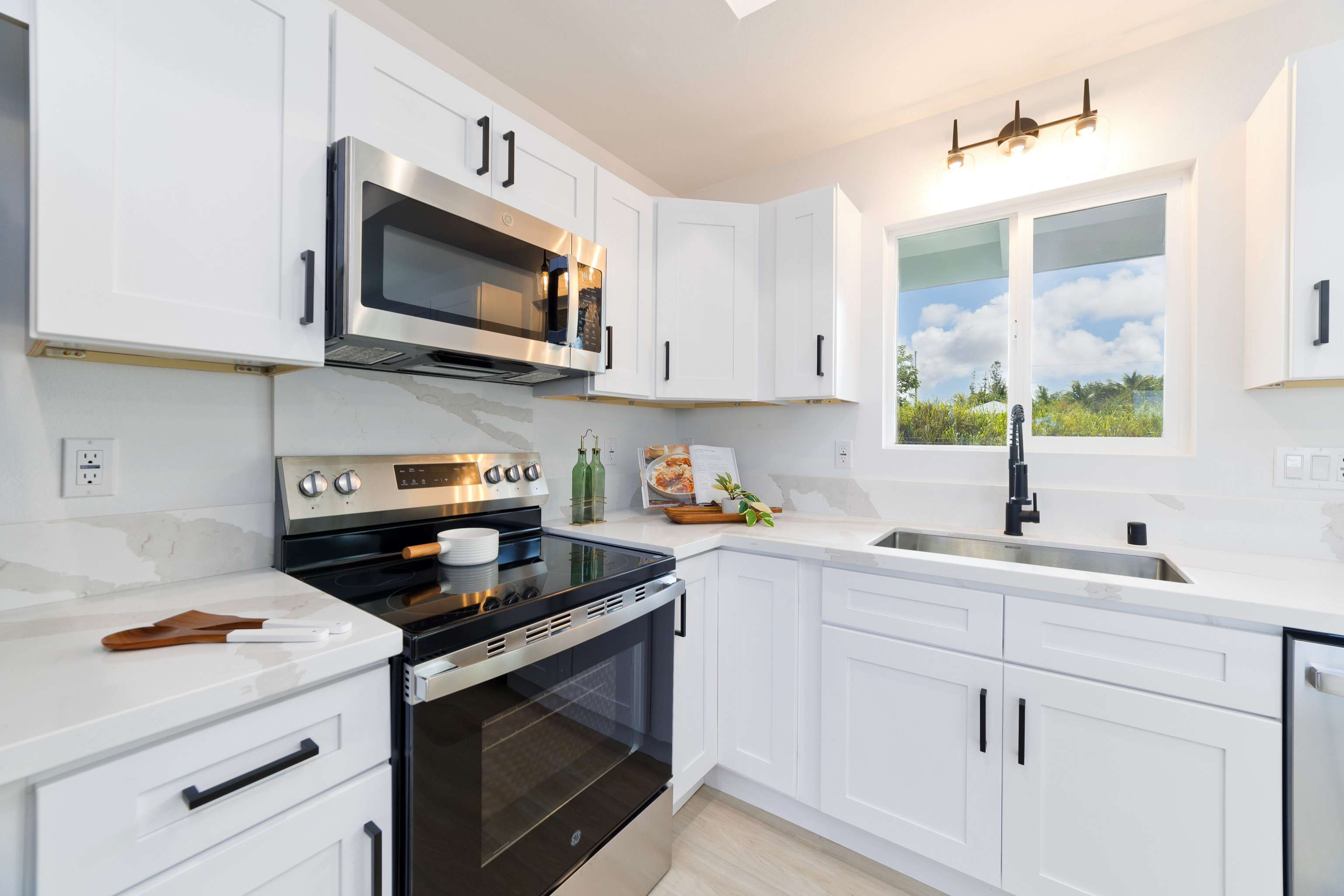 Pahoa, HI 96778,16-2058 COCONUT DR