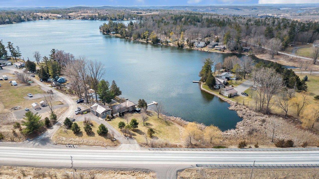 1531 Foxboro Stirling RD, Quinte West, ON K0K 3E0